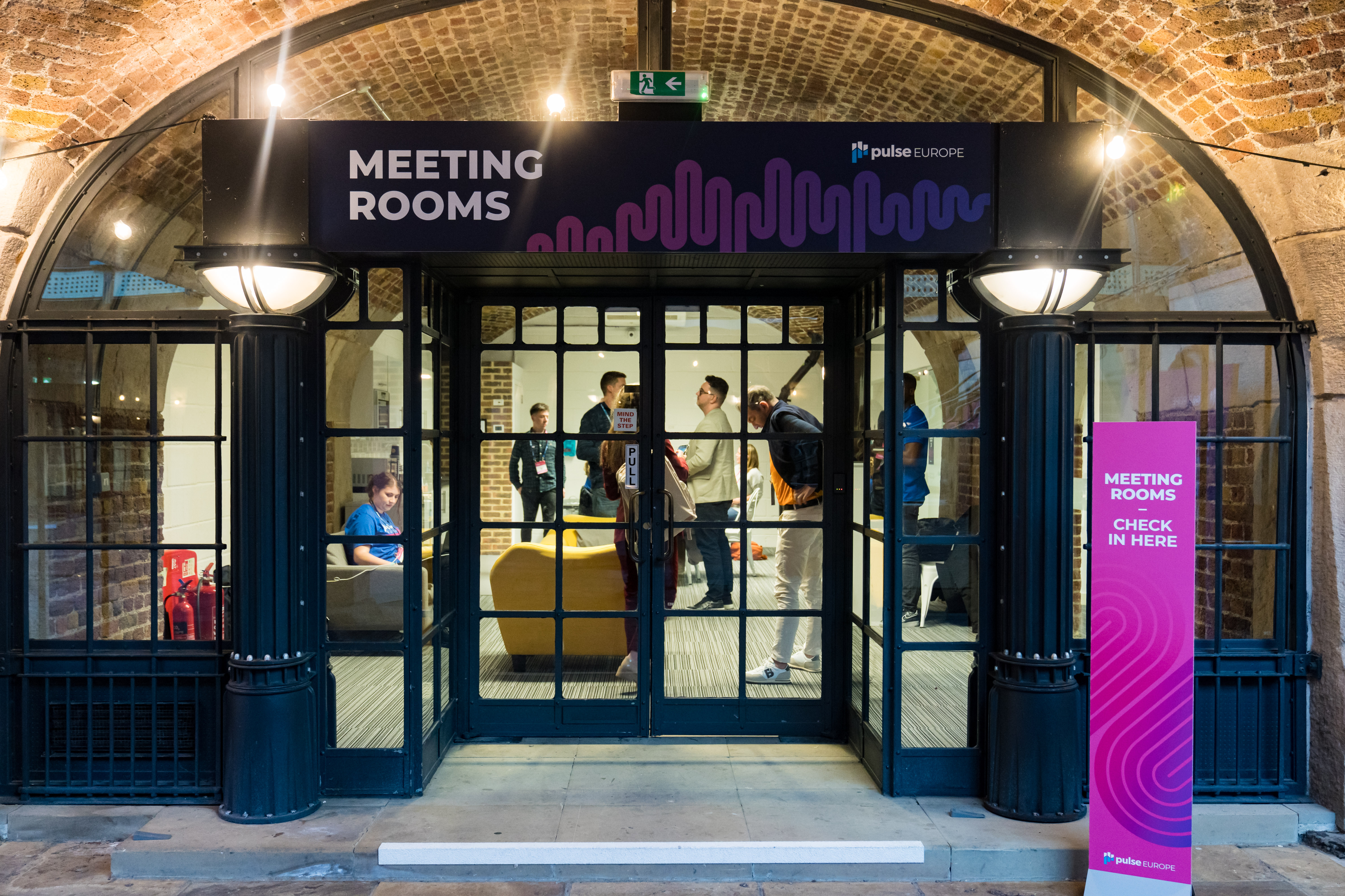 East Dock Meeting Suite - hbd4jsaqipc.jpg