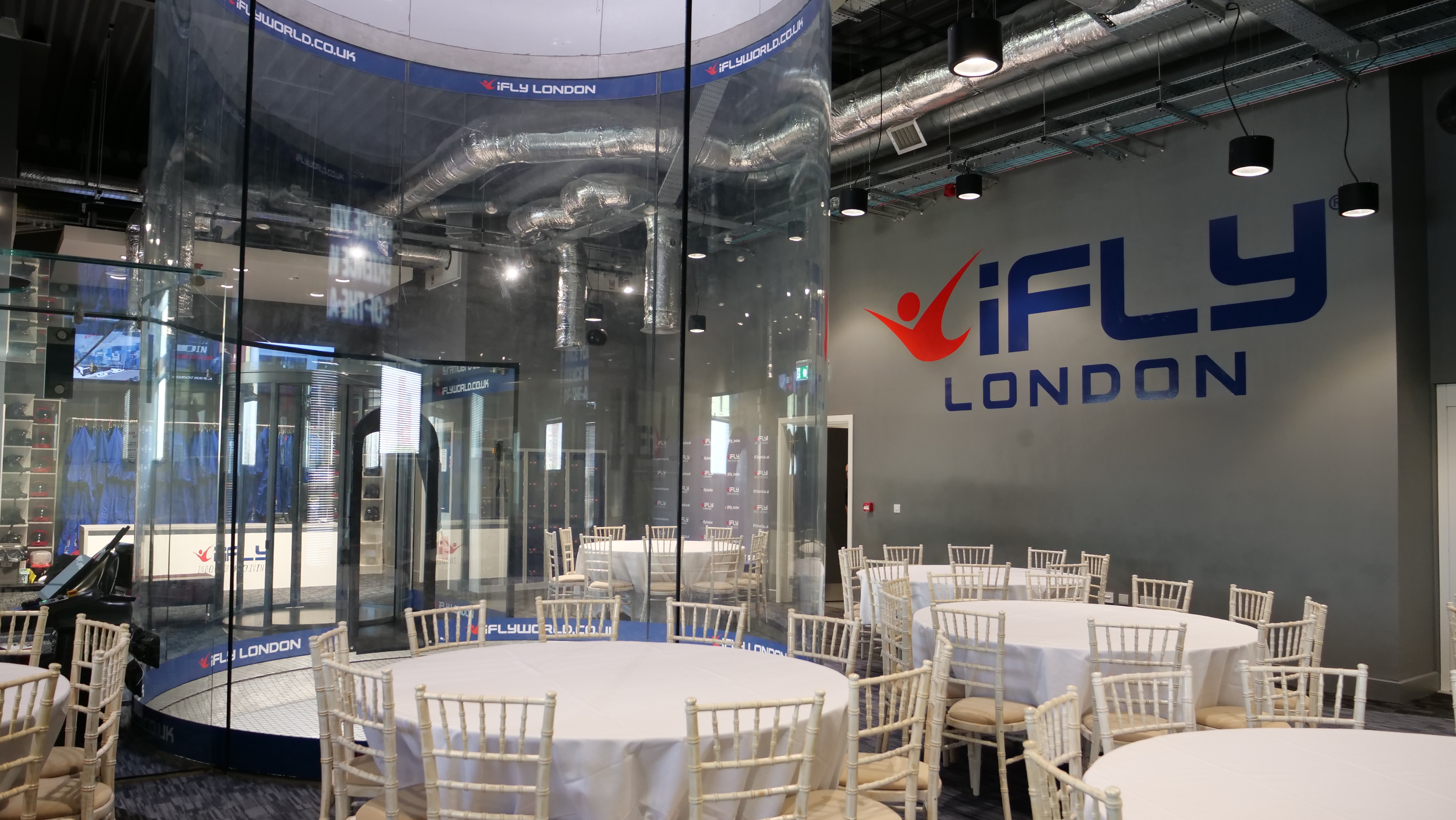 Flight Deck - v5q51cwl04r.JPG