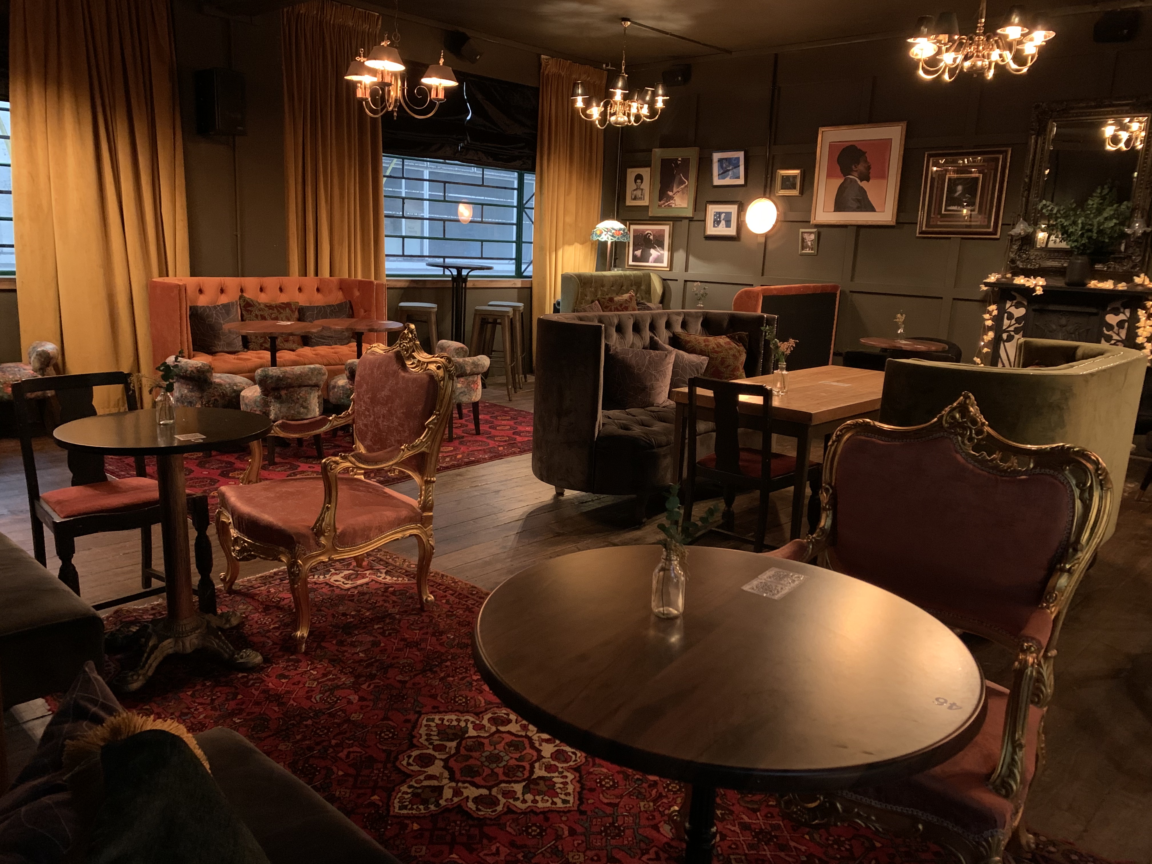 Stylish Roof Garden lounge with plush seating, ideal for networking events and gatherings.