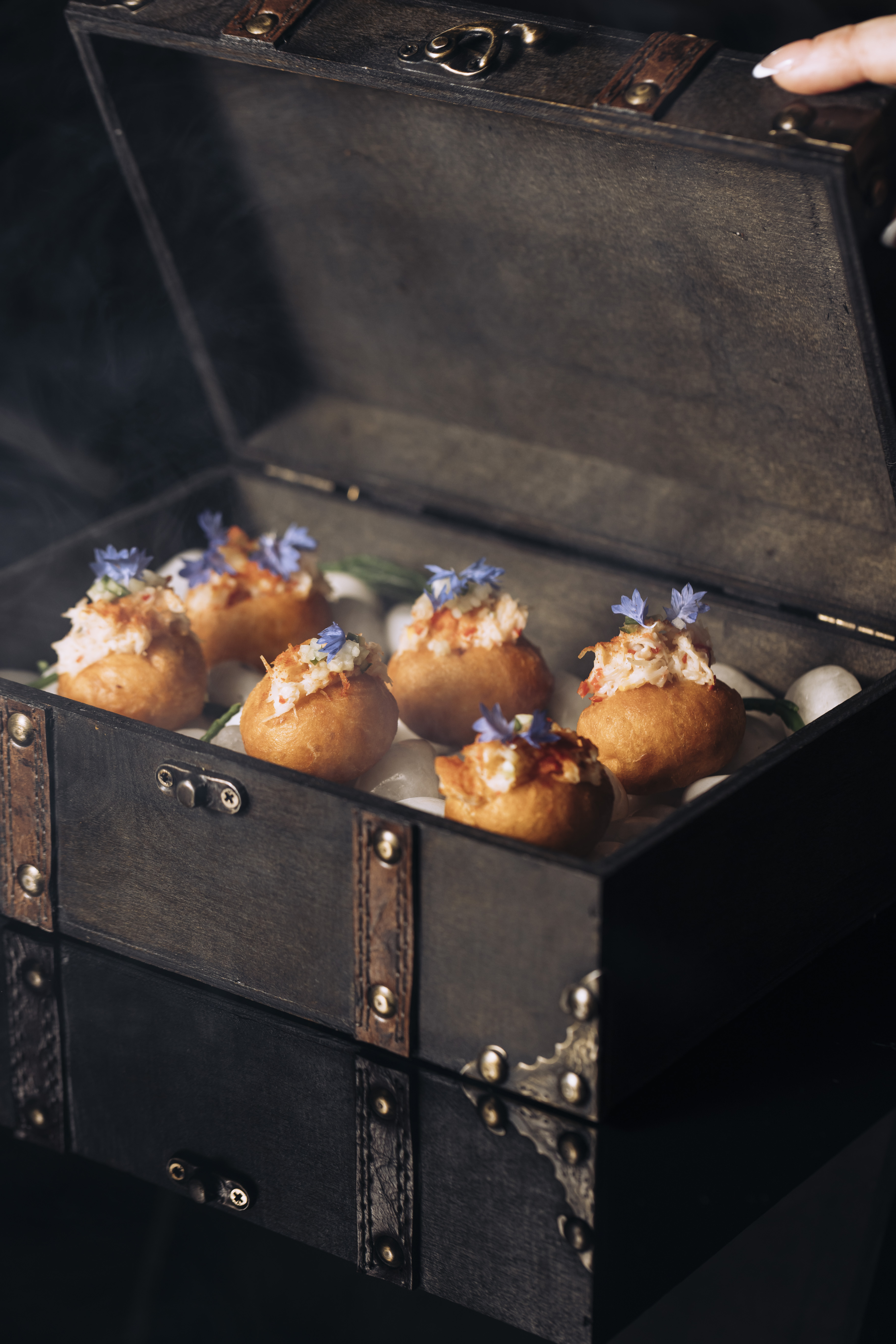 Main Hall and Counting Room - ifcfxhpwedh.jpg