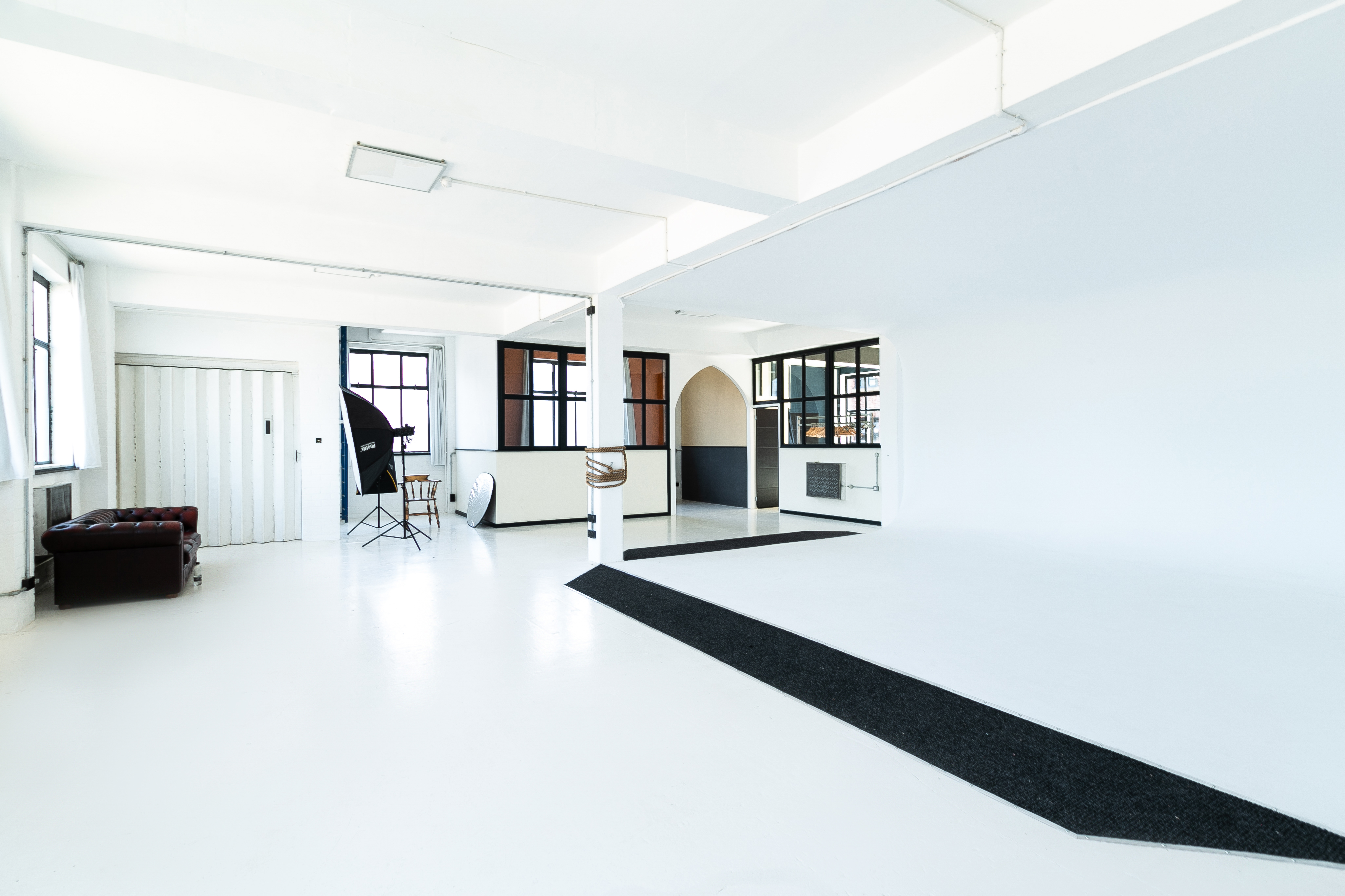 Studio 1 - be0g1rioiix.jpeg