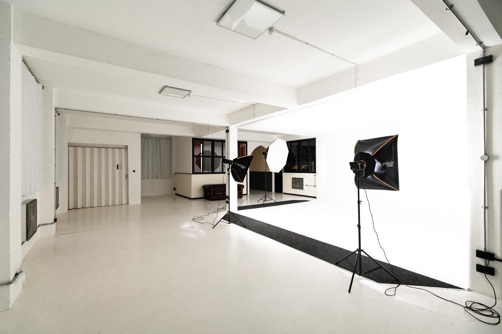 Studio 1 - avpslorxq4s.jpeg