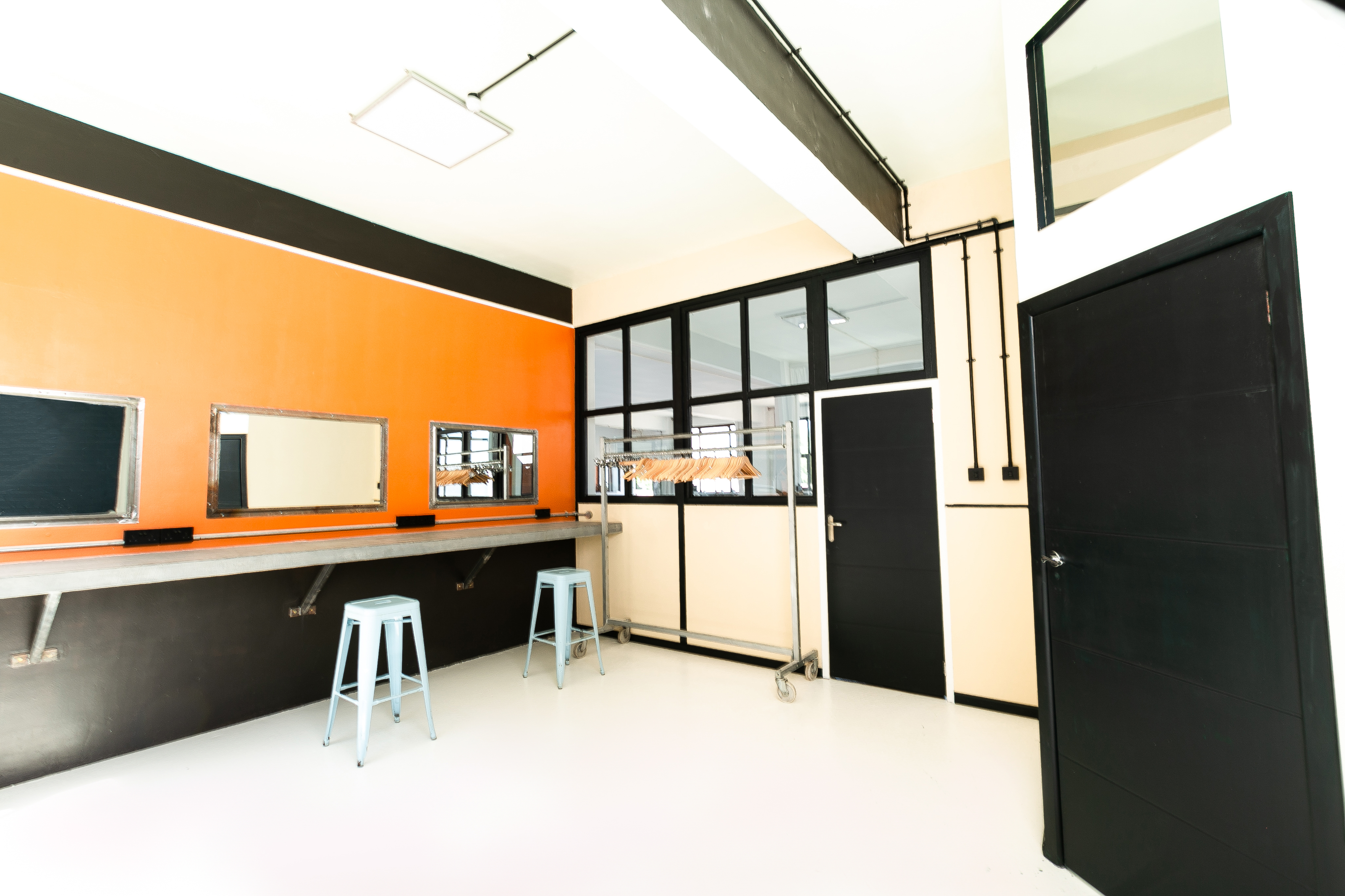 Studio 1 - ayfnajxi4rn.jpeg