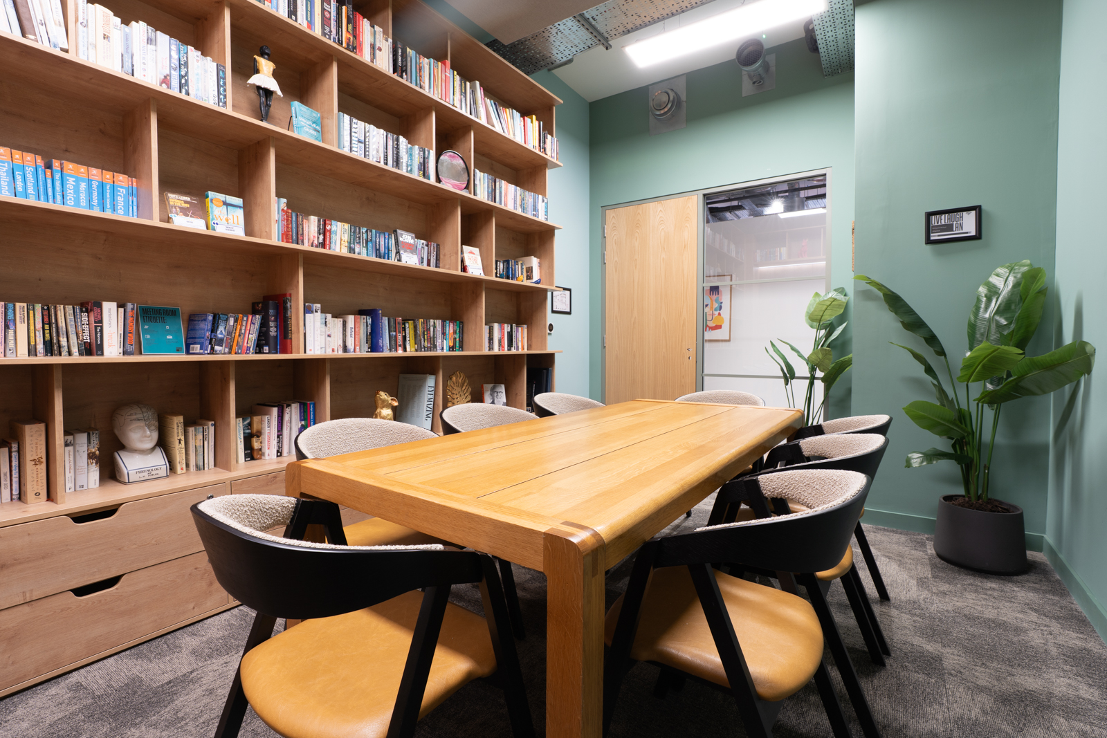 The Library - 0rkq332sefd.jpg