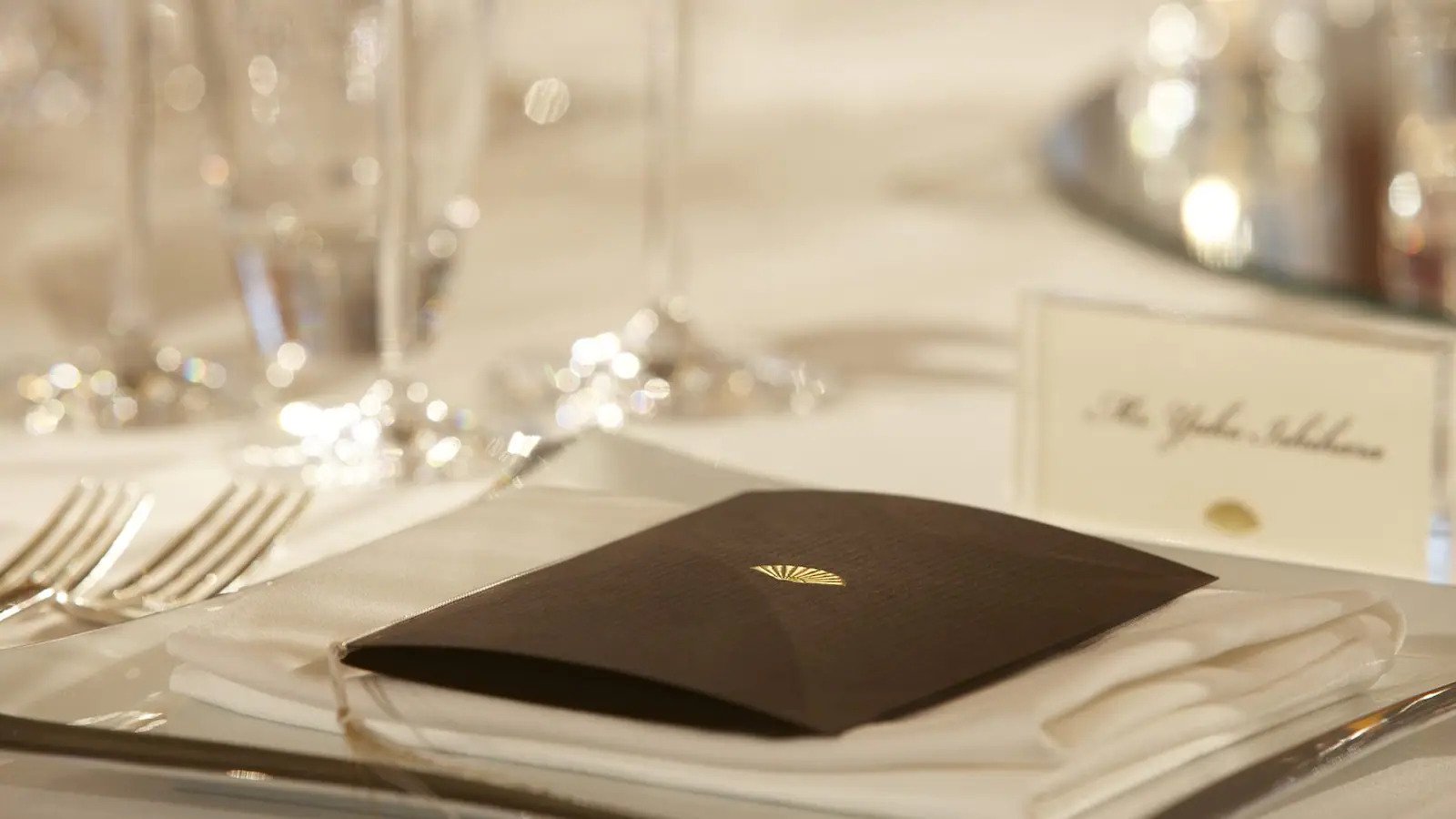 Elegant dining table setup in Ballsaal, Mandarin Oriental Zurich for upscale events.