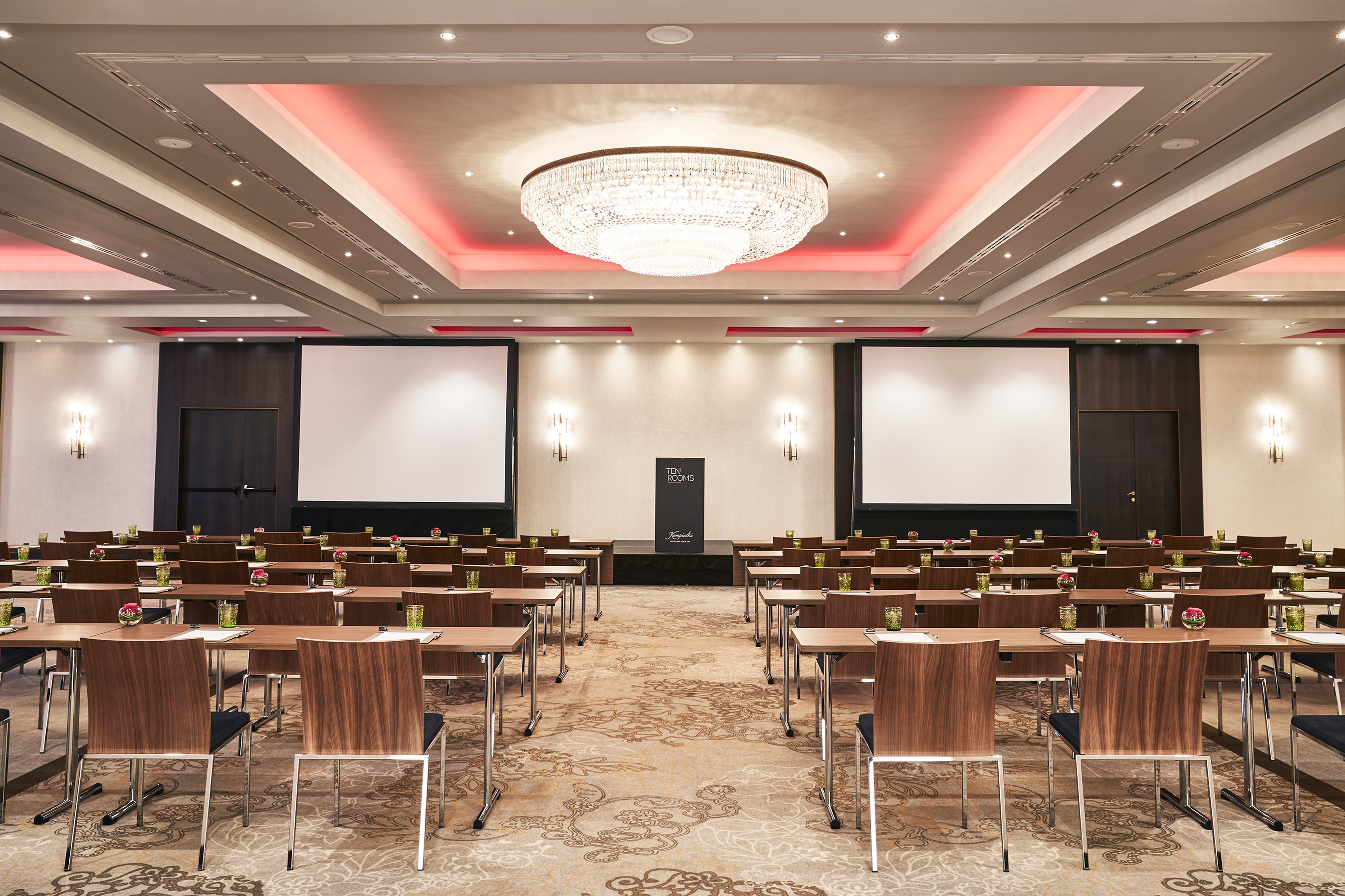 Grand Room at Kempinski Hotel Budapest, elegant conference setup for professional events.
