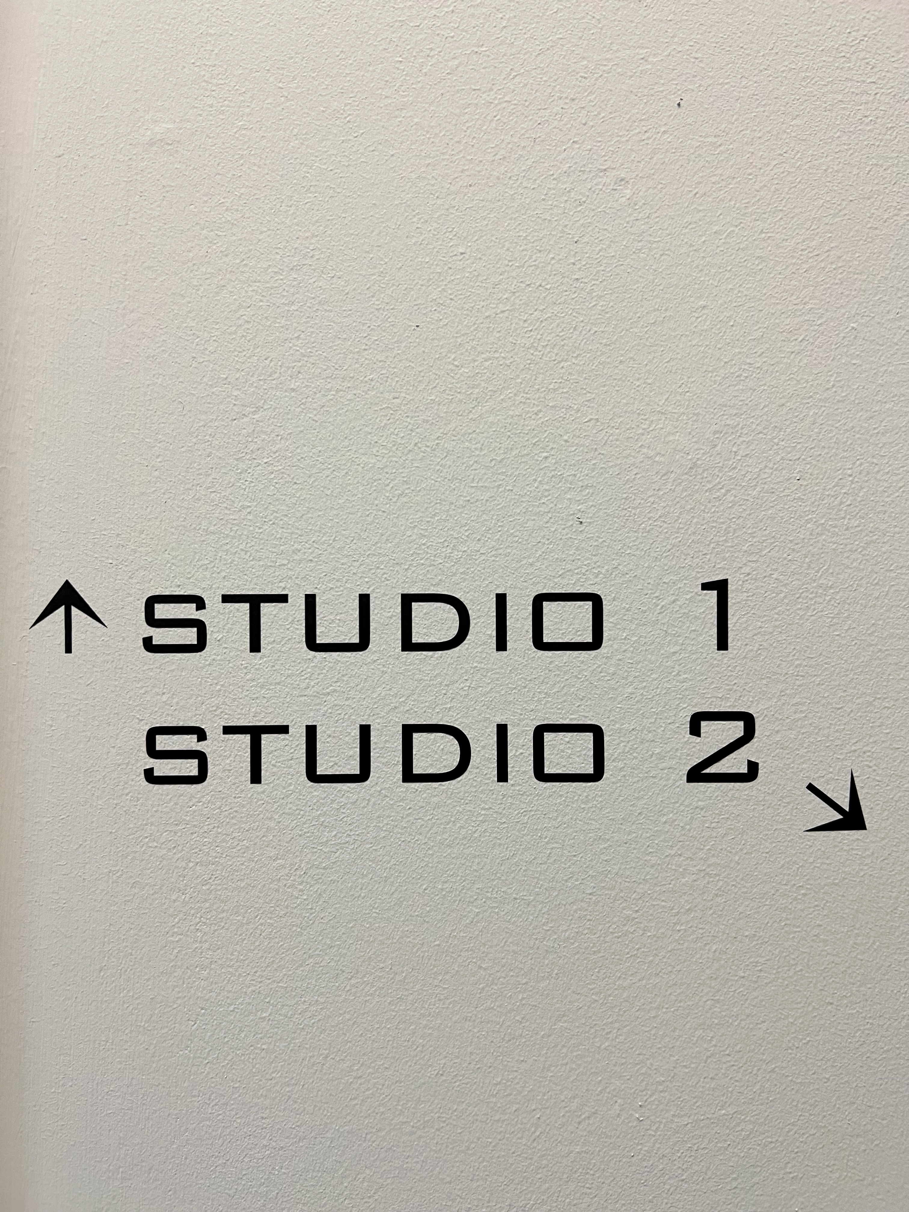 Studio 2 - ulabbxy3ssb.JPG
