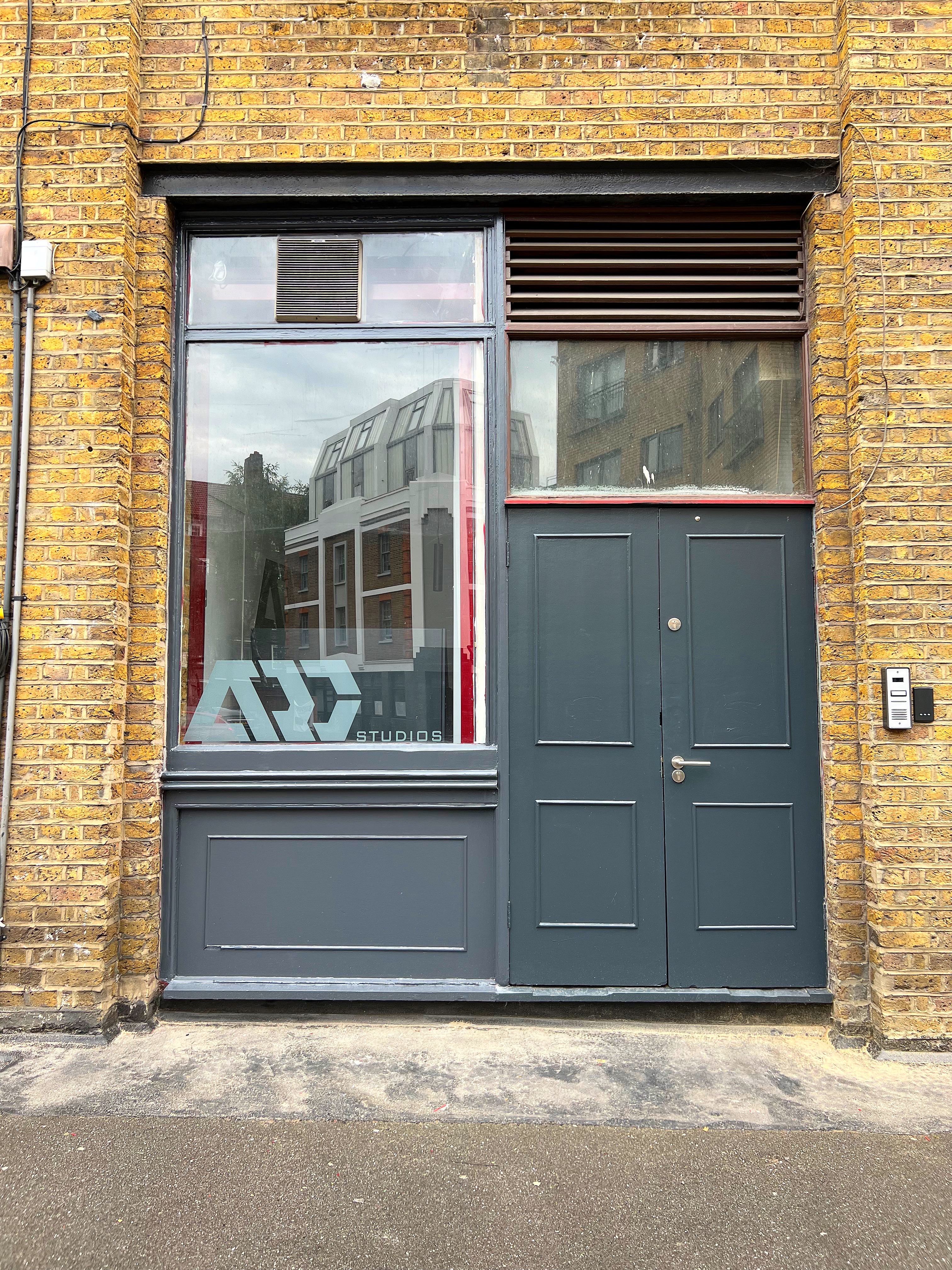 Stylish entrance of Studio 2 at ARC STUDIOS, perfect for creative meetings and events.