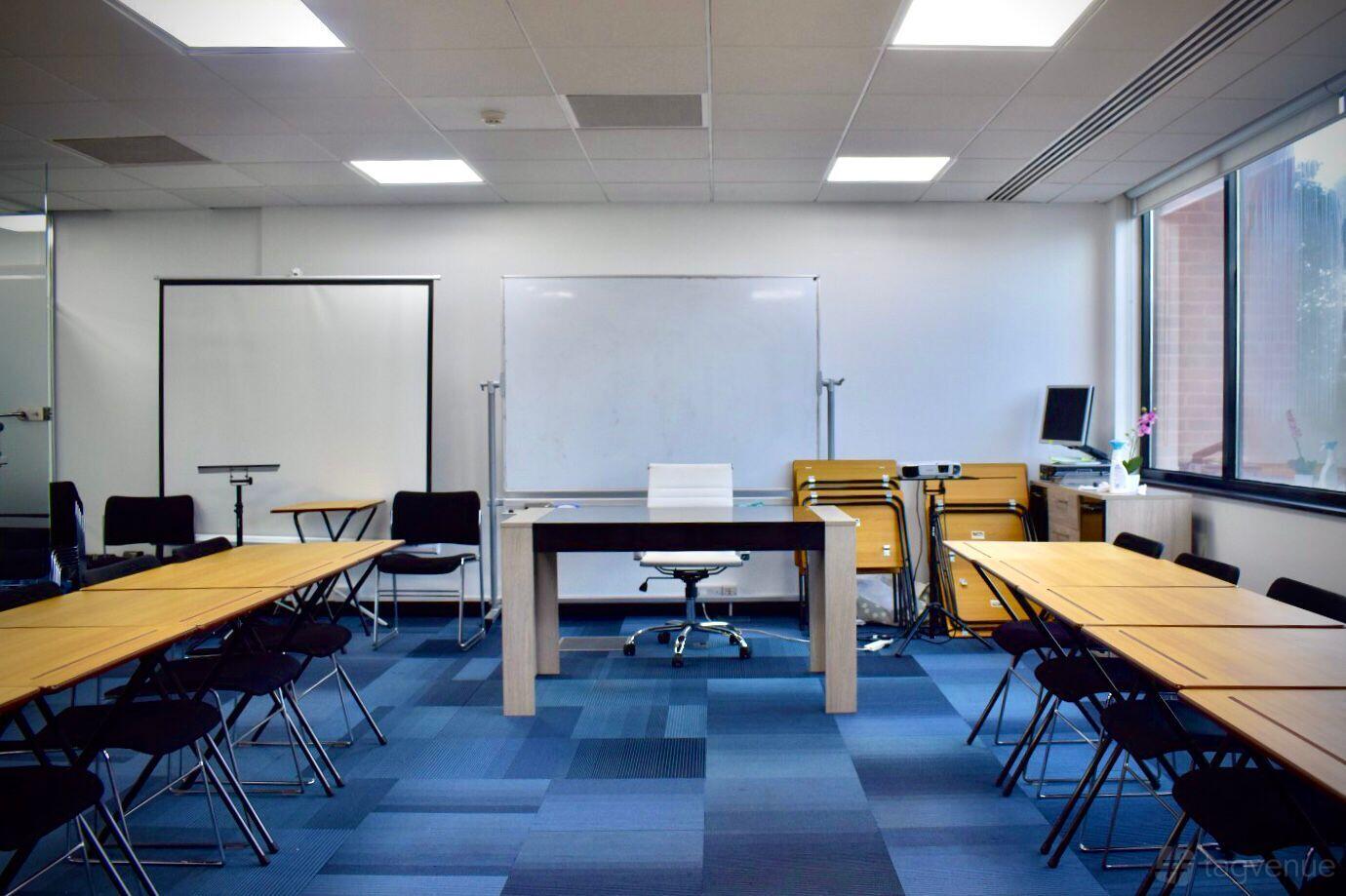 Class room/ Conference Room - czli53si2d1.jpg