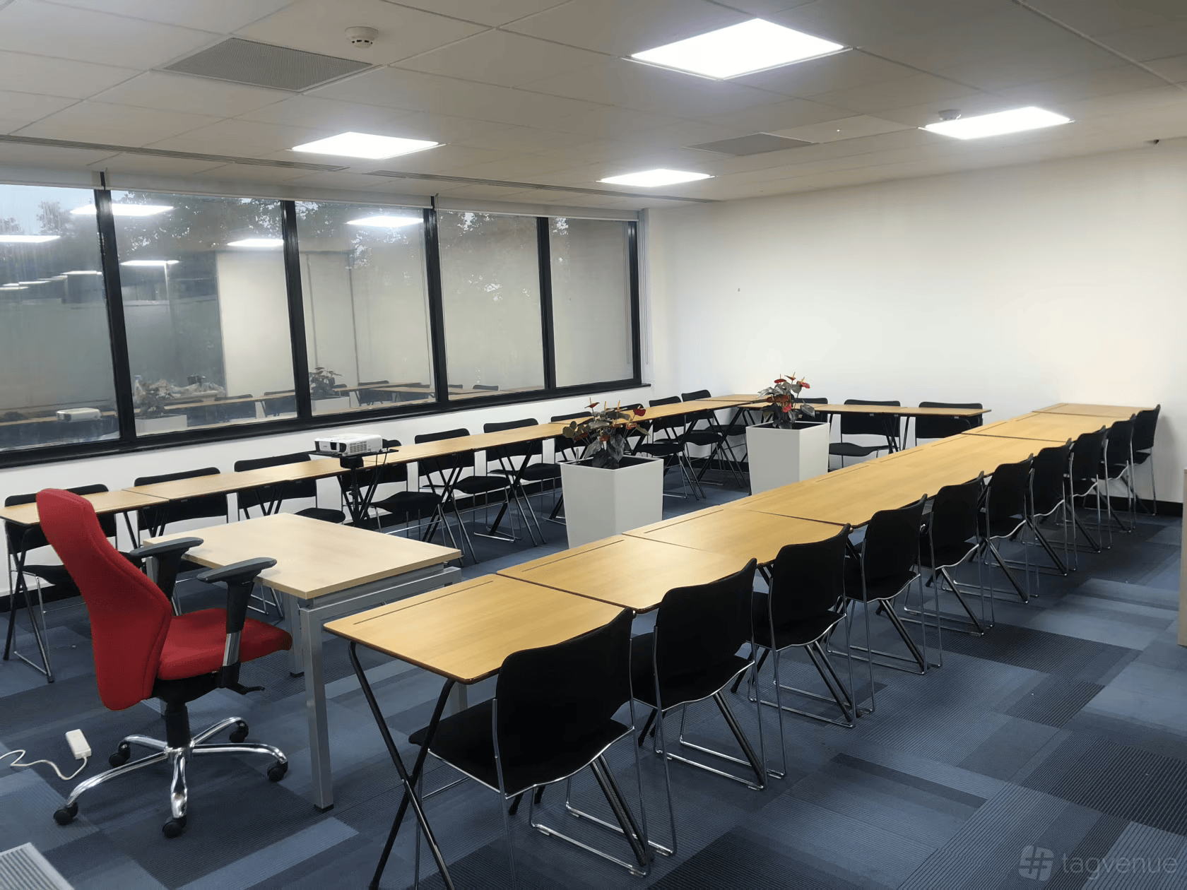 Class room/ Conference Room - 2tolsb223um.png