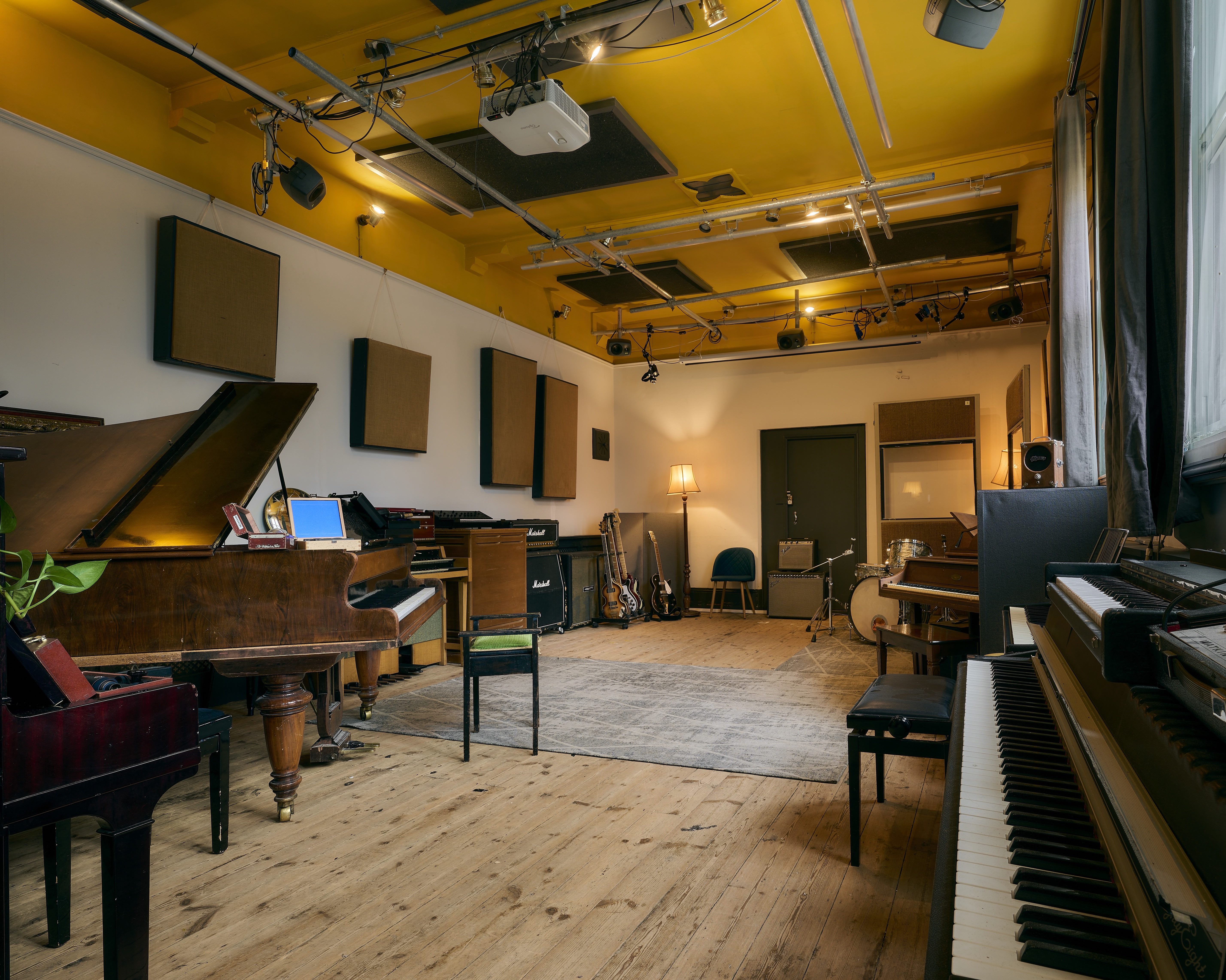 The Crypt Studio - zux1itjwnc5.jpg