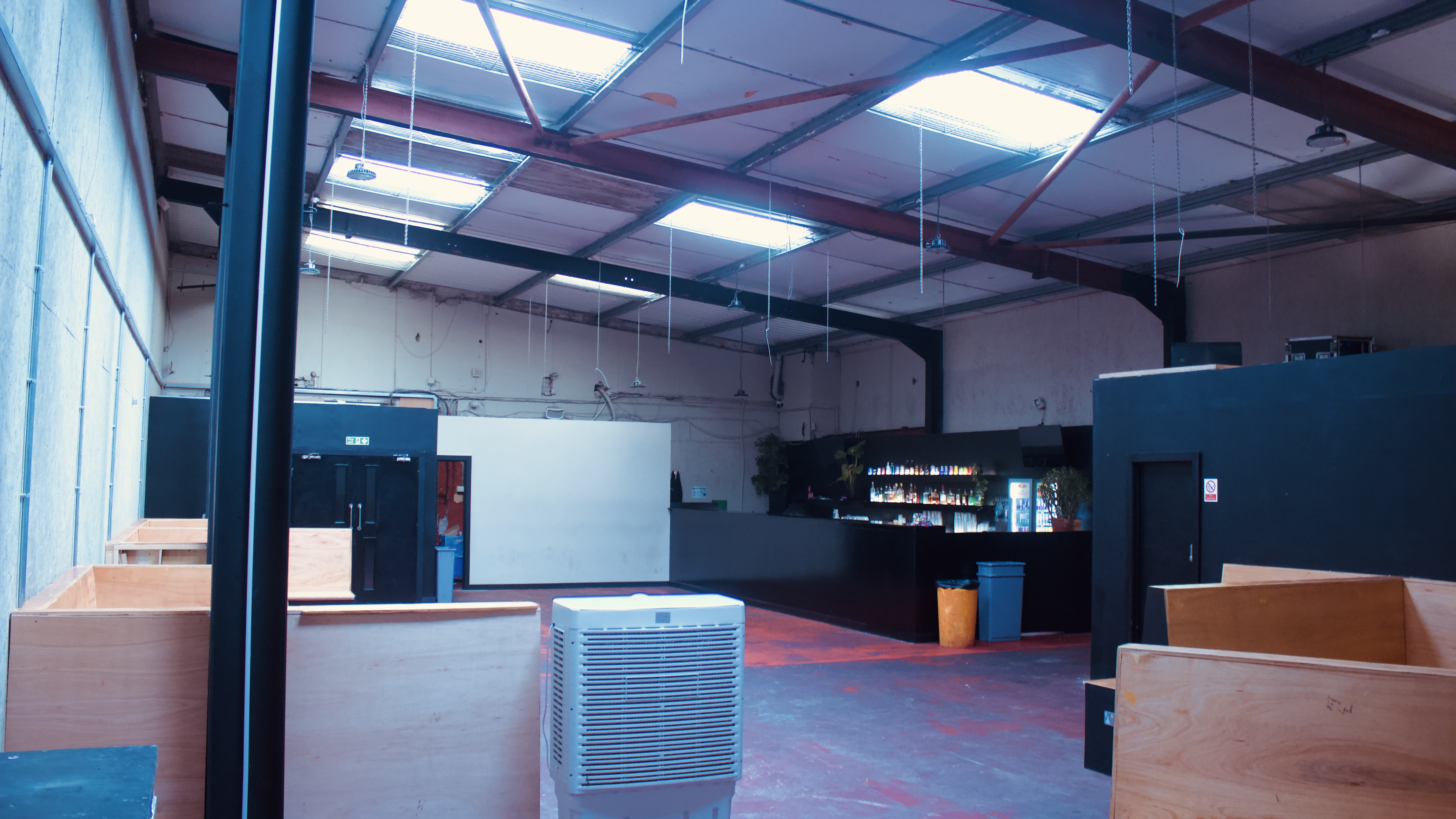 Distressed / Modern Warehouse in the heart of Manchester - image 4