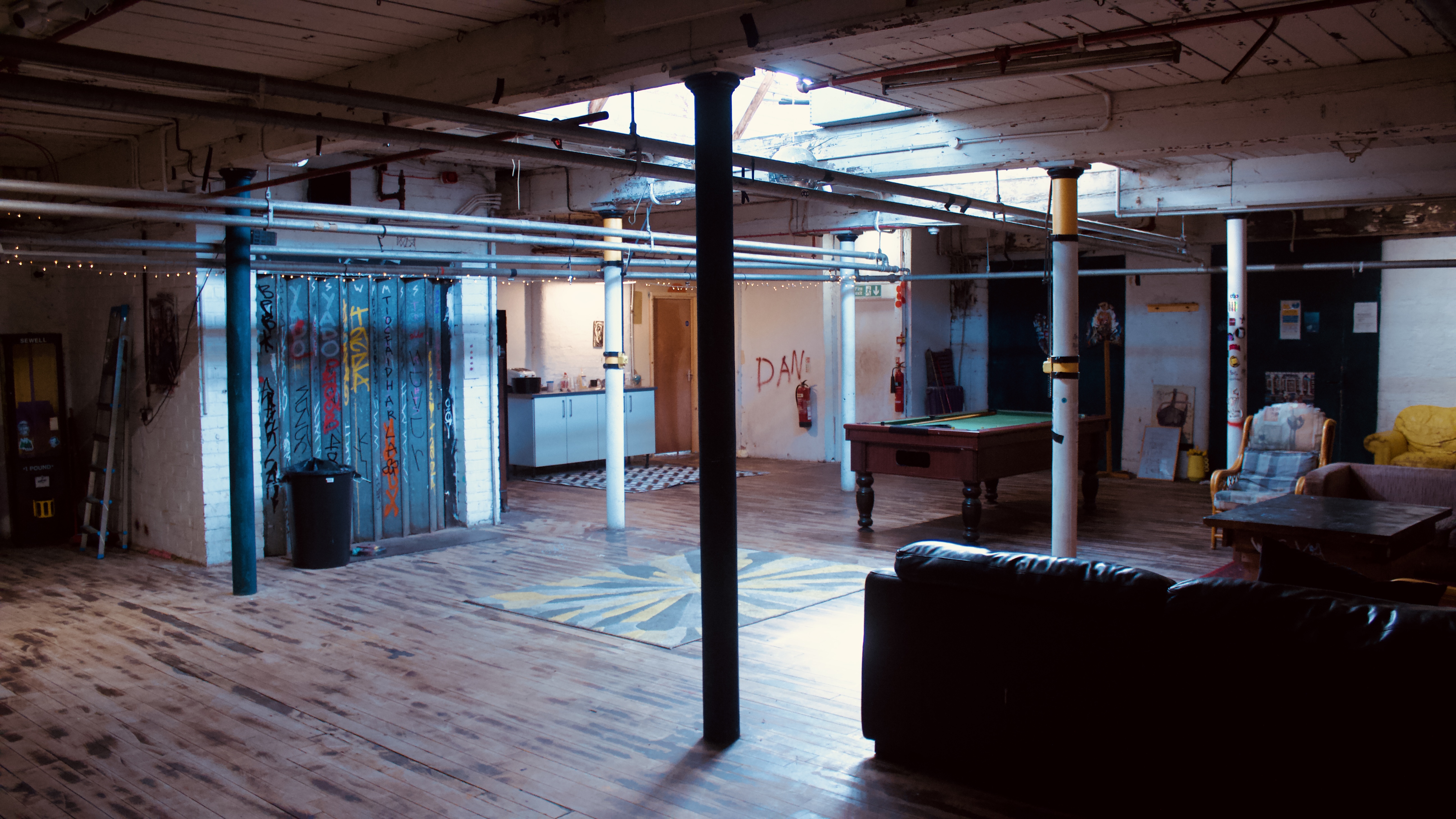 Distressed / Modern Warehouse in the heart of Manchester - image 10