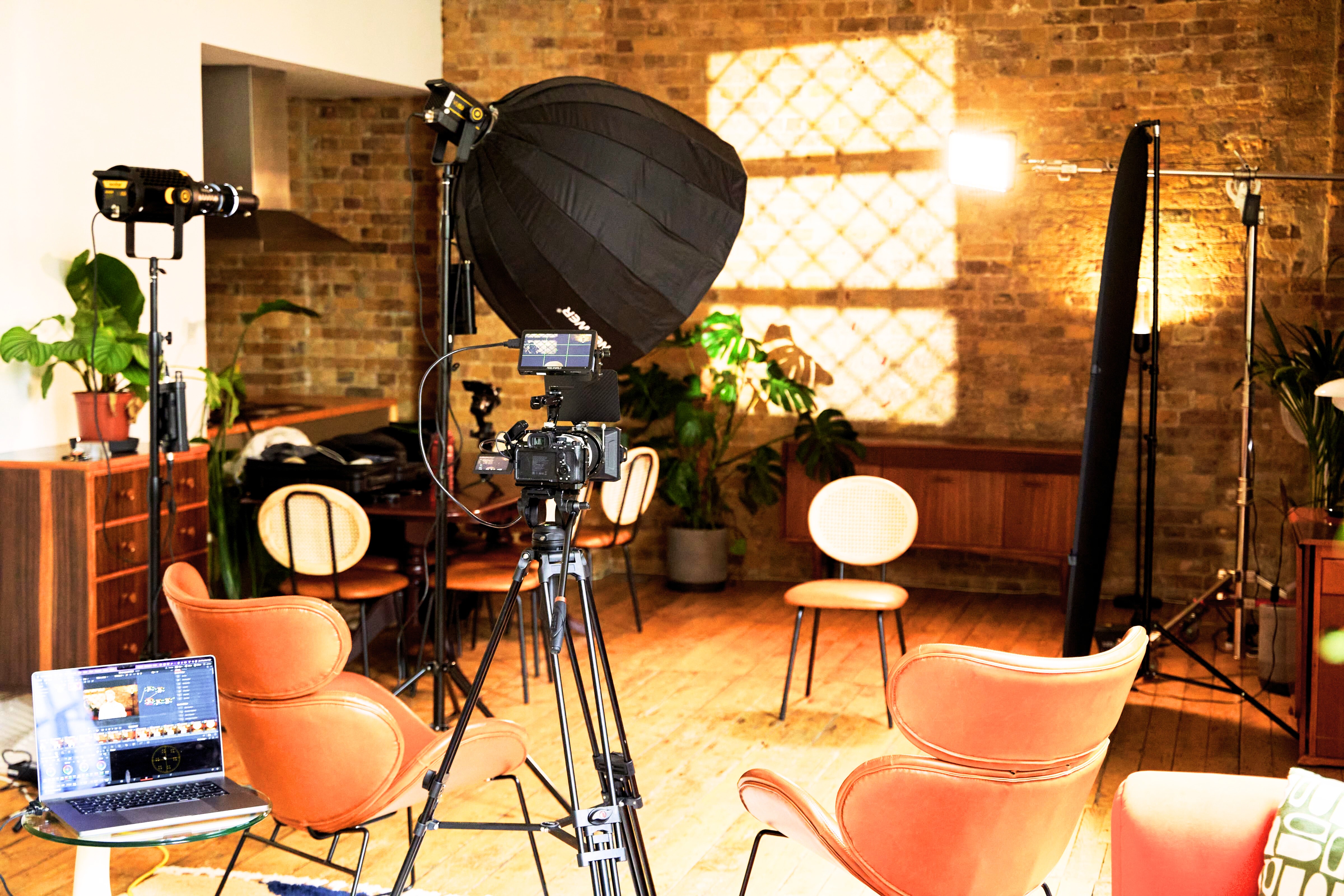 Stylish event space in The Artist's Loft, Shoreditch, ideal for meetings and video shoots.