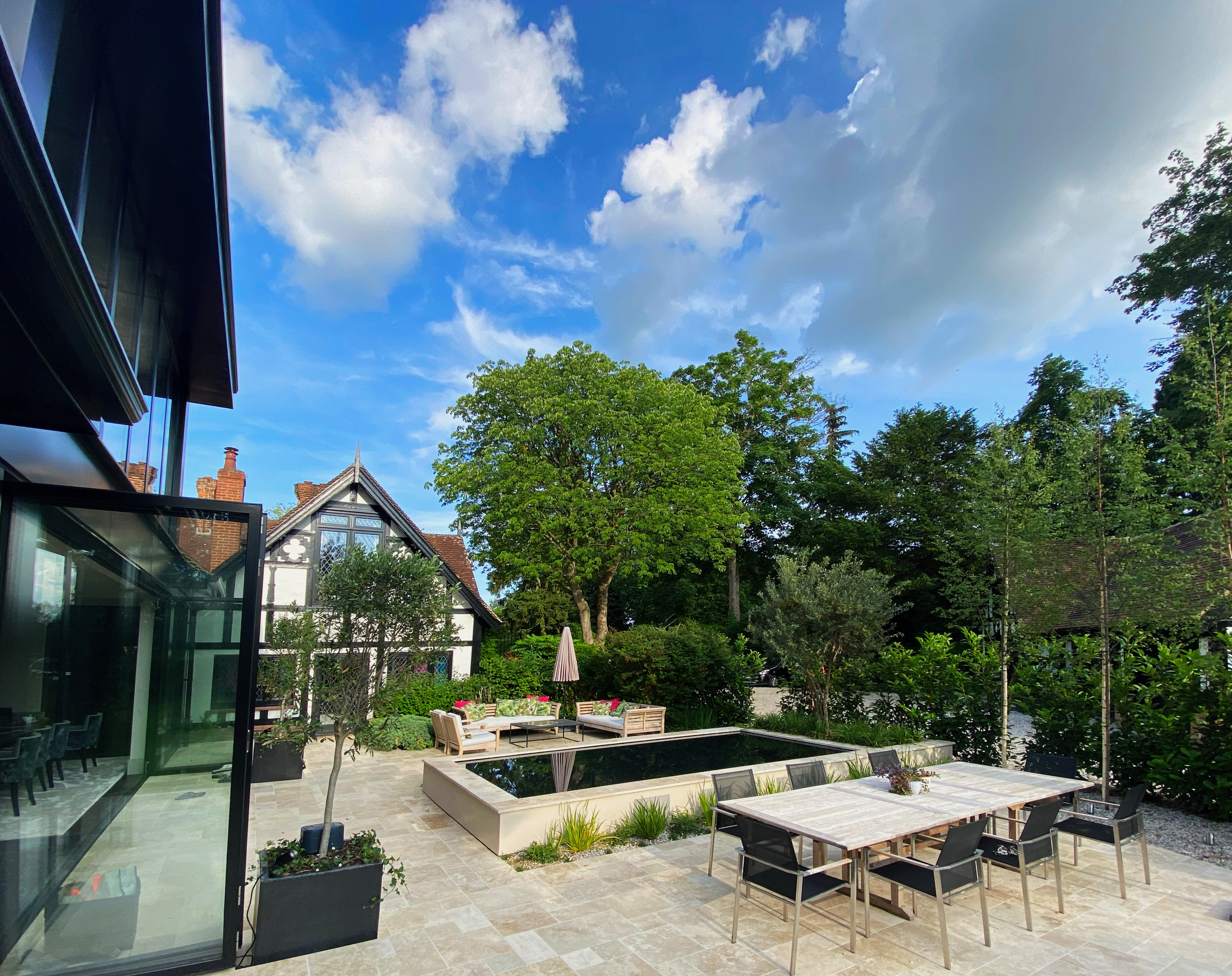 country house - bpm1n44hchj.jpg