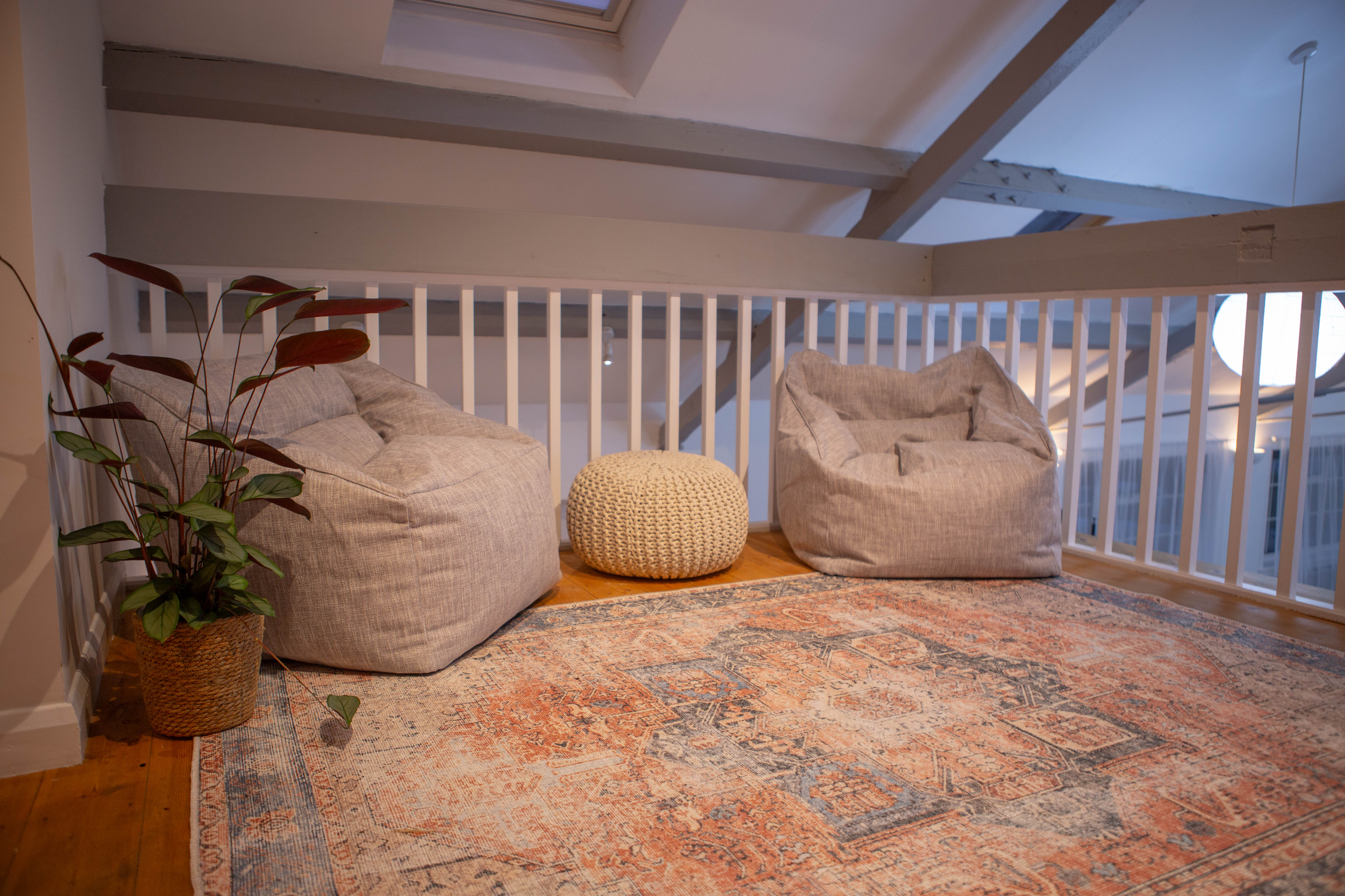 The Space - innmvyj5mol.jpg