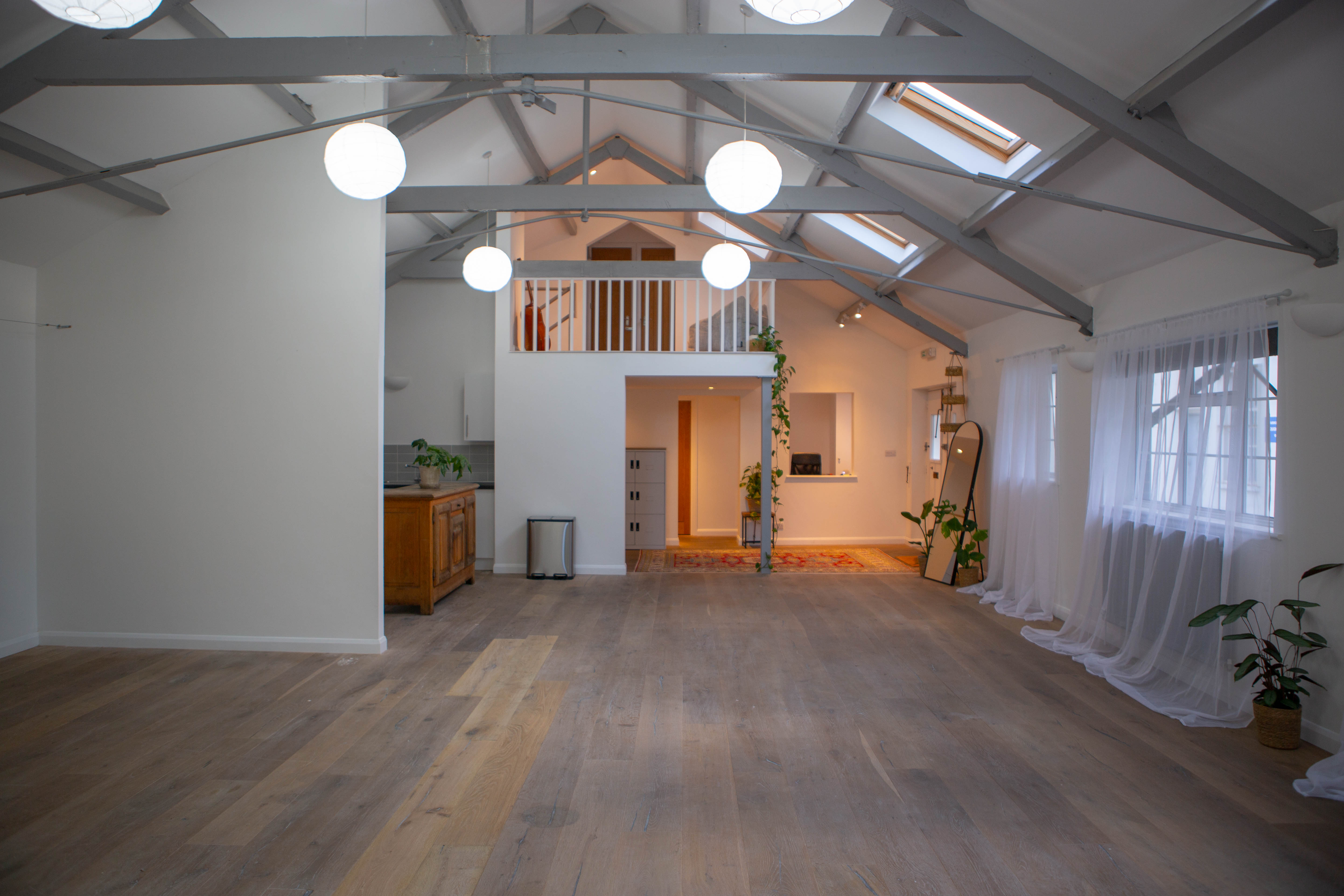 The Space - vdbfzczpmq1.jpg