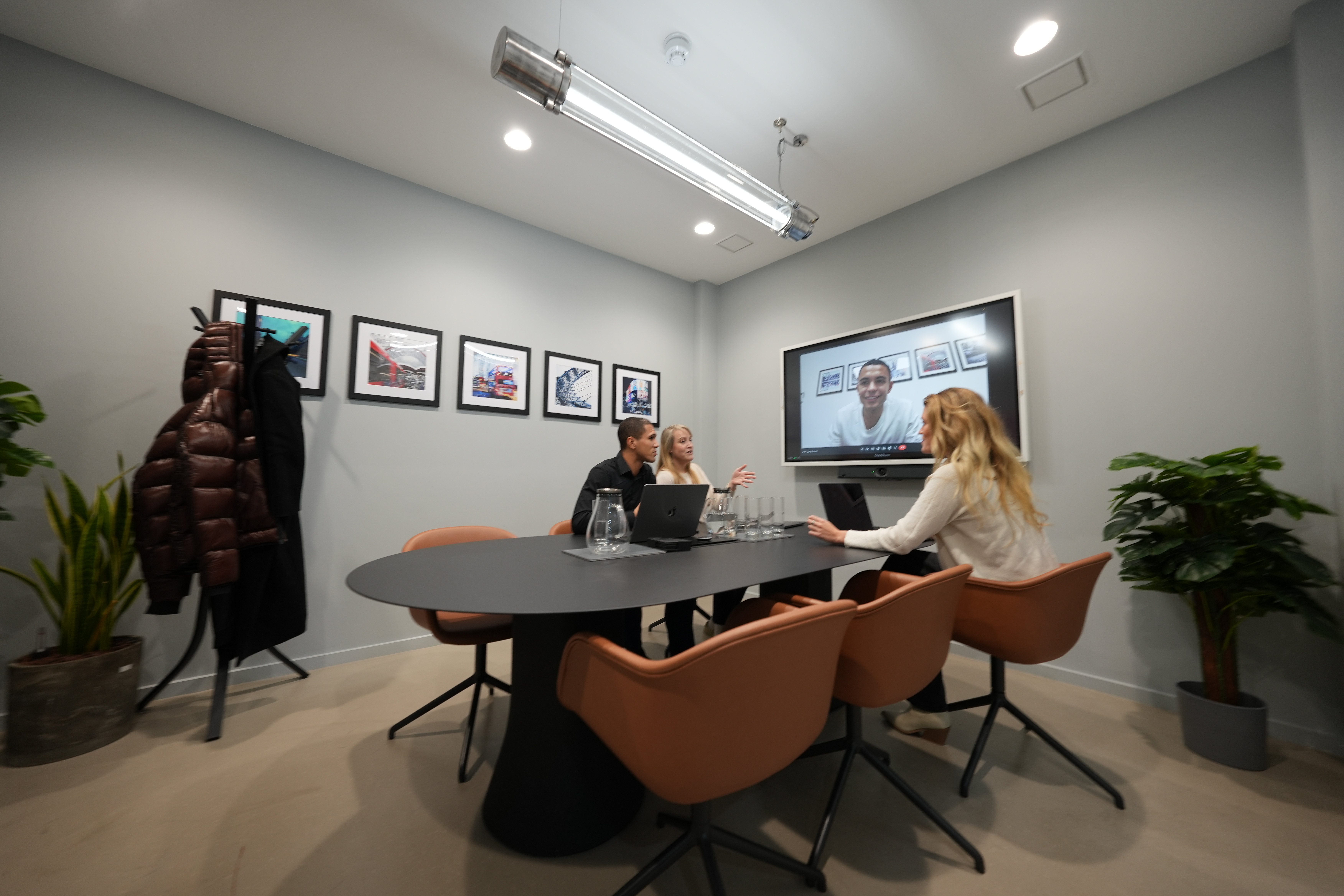 The Madone - w5eiowkdib3.JPG