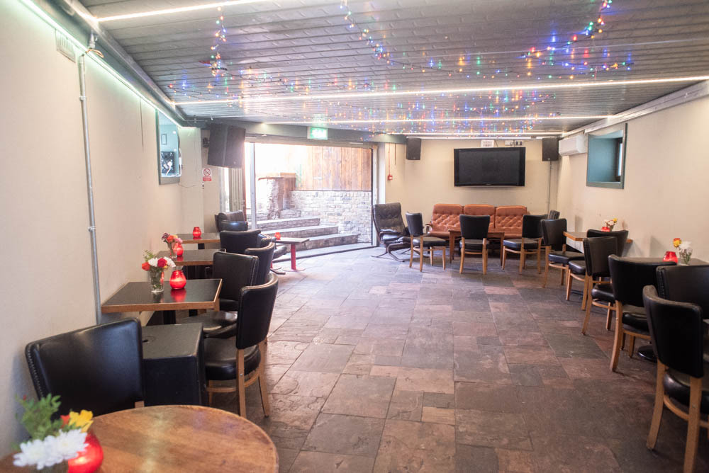 Bears Den - f2ijoqnwivr.jpg