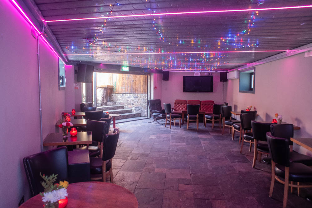 Bears Den - ghcrbwfse5w.jpg