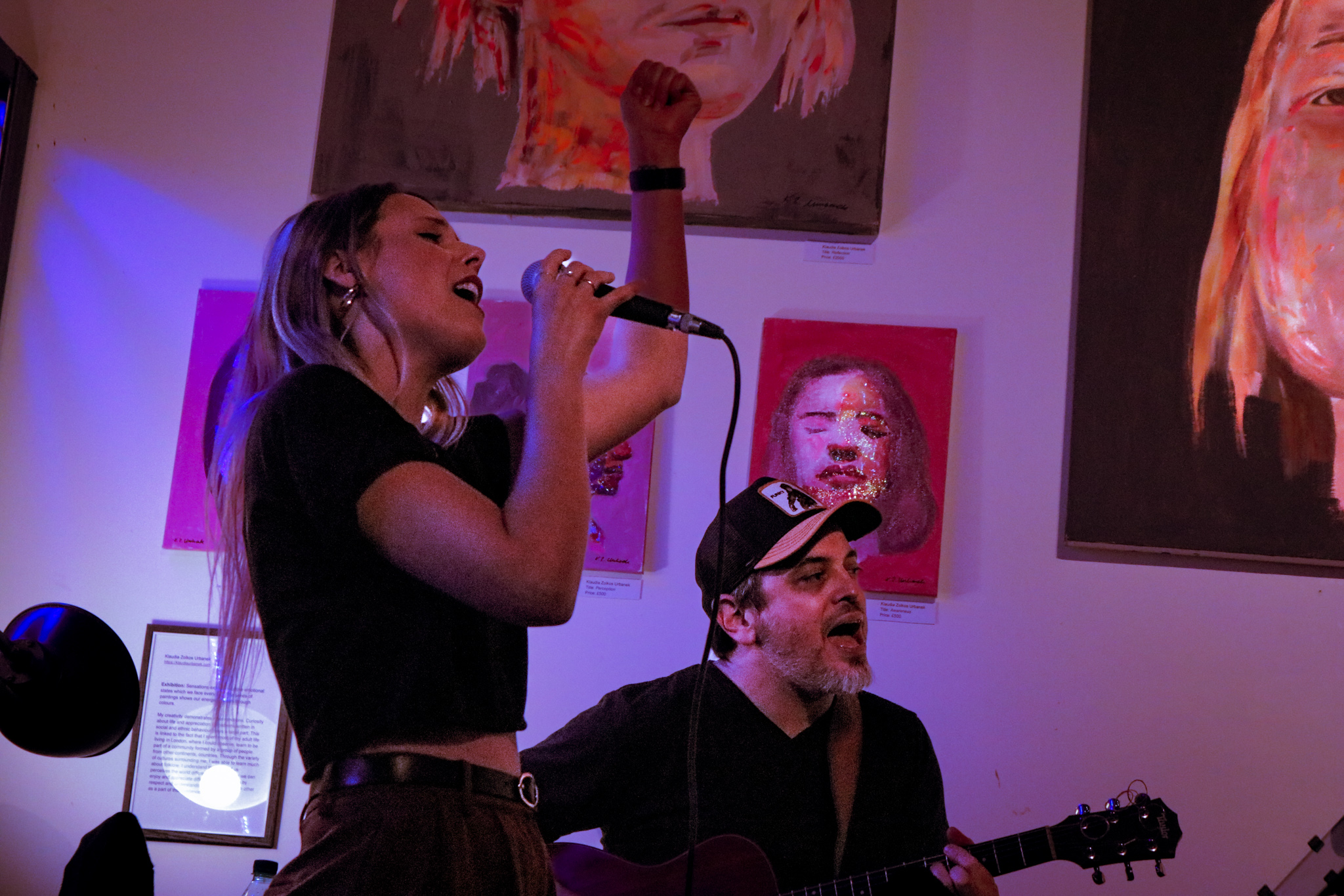 Live music performance at The Old Arch, enhancing events in Southbank Waterloo.