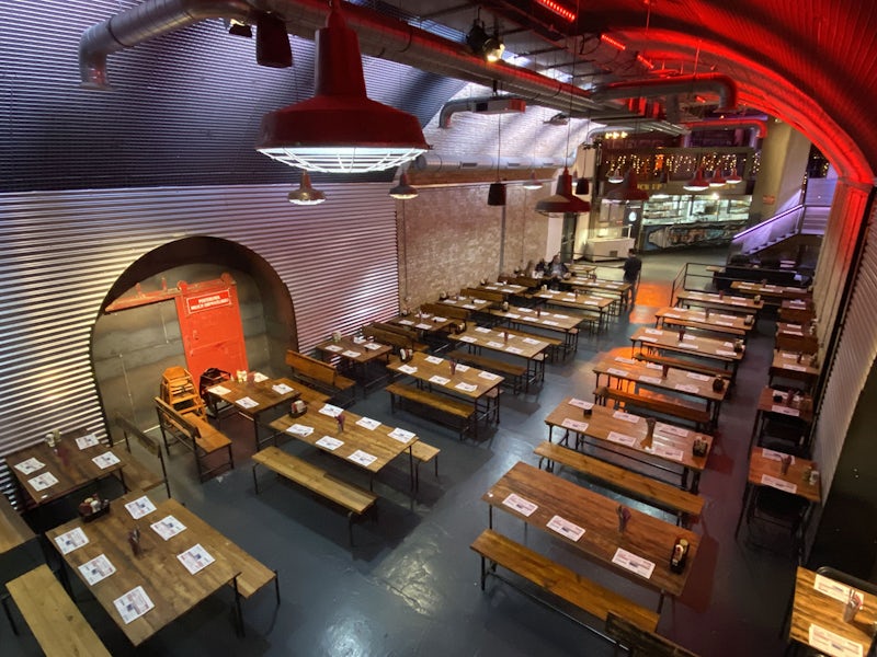 The Entire Restaurant - 1f1ddbfb-7bdf-4156-9357-e38af76f75cc.jpg