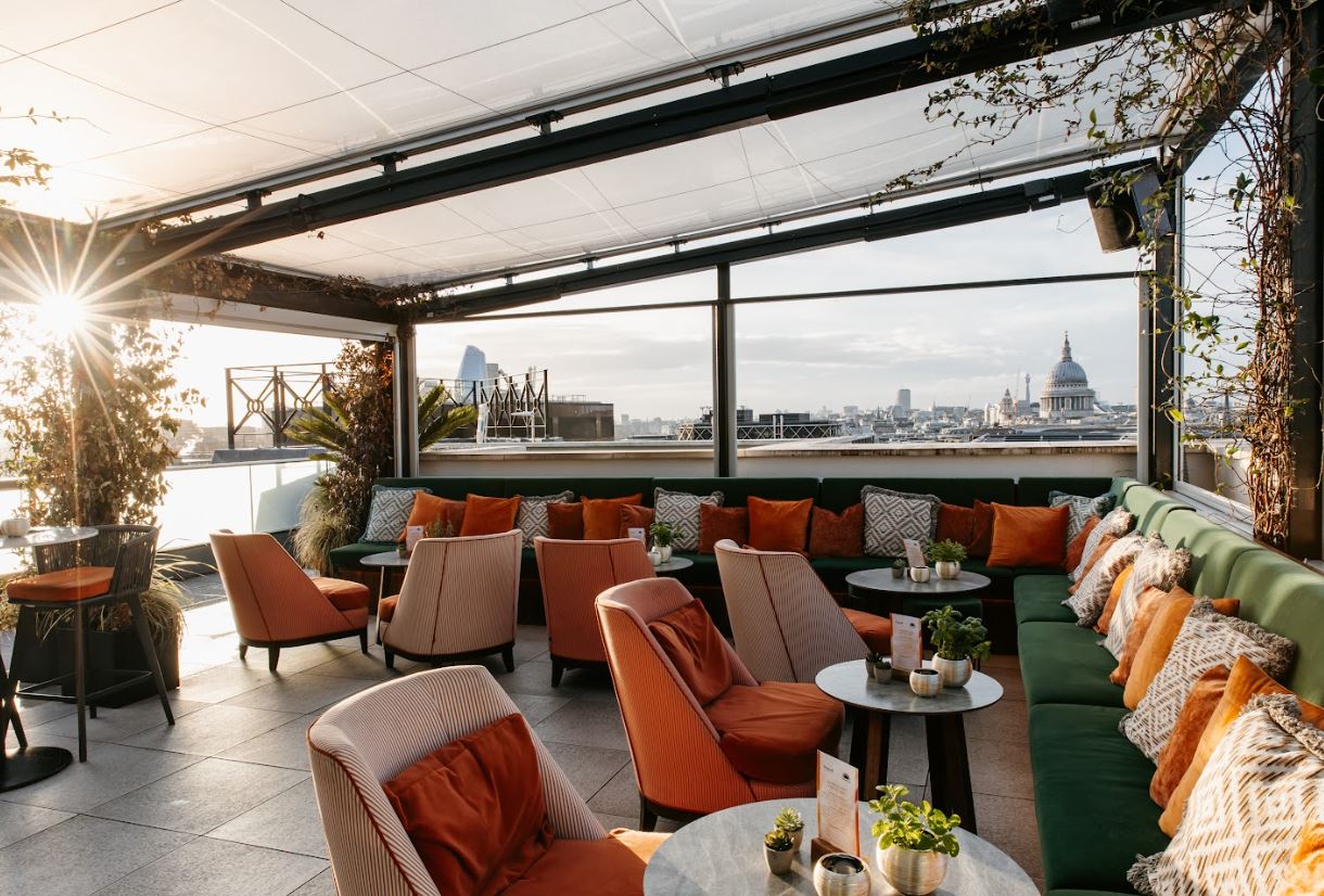 Stylish rooftop venue with panoramic views for upscale events in Wagtail London.