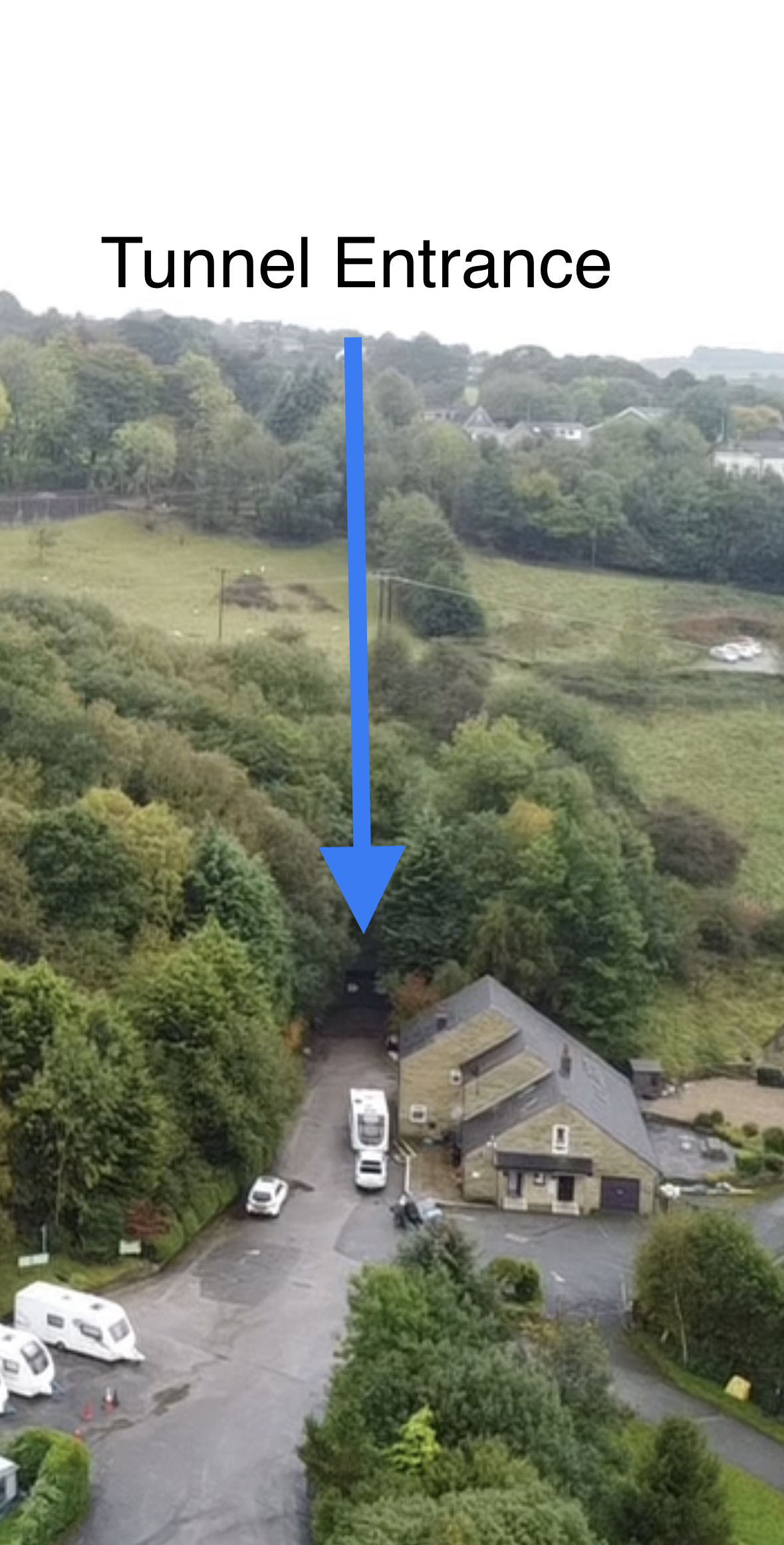 Disused Tunnel - ywkbqvsa2c2.jpg