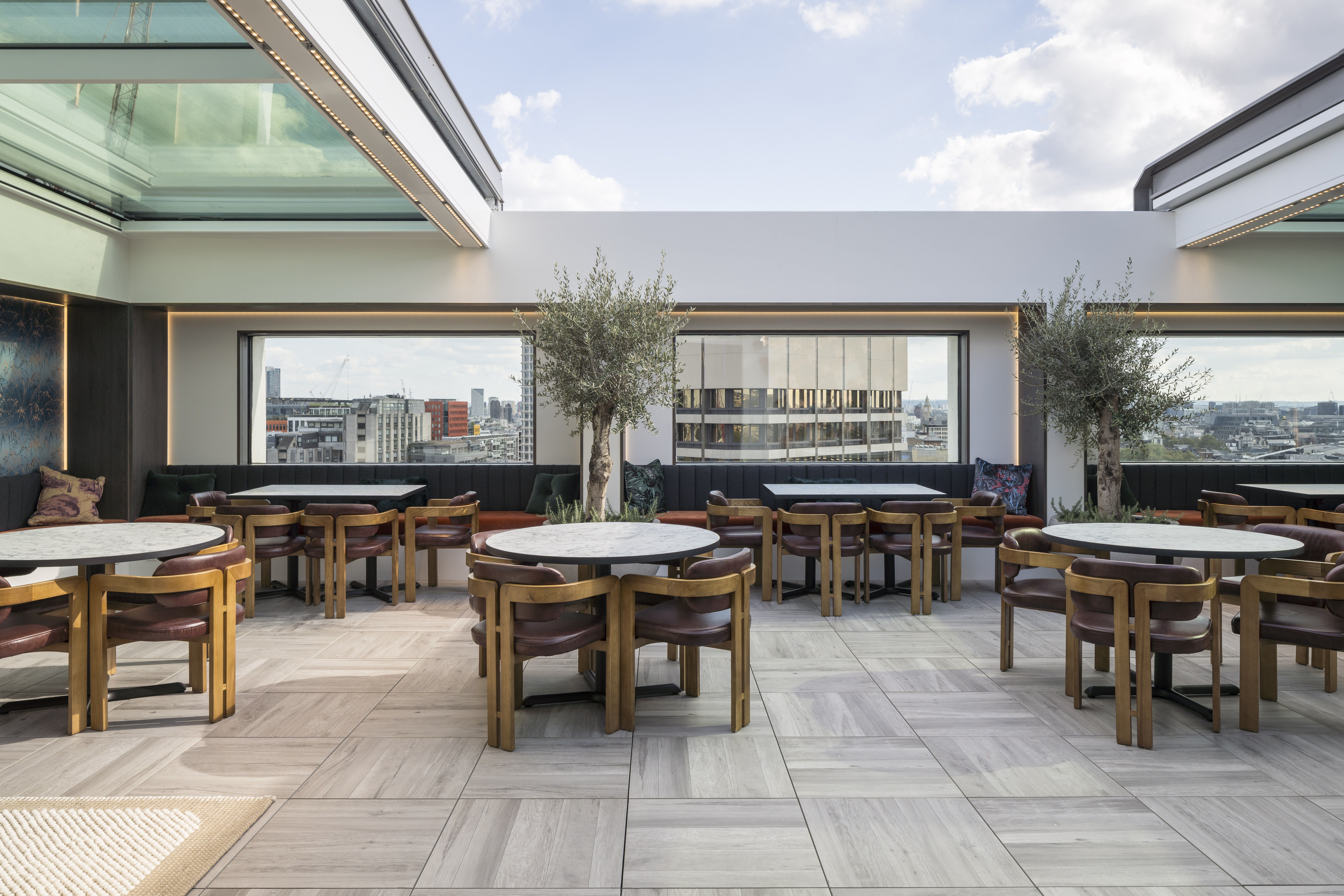 Stylish rooftop venue with panoramic views, perfect for upscale events and gatherings.