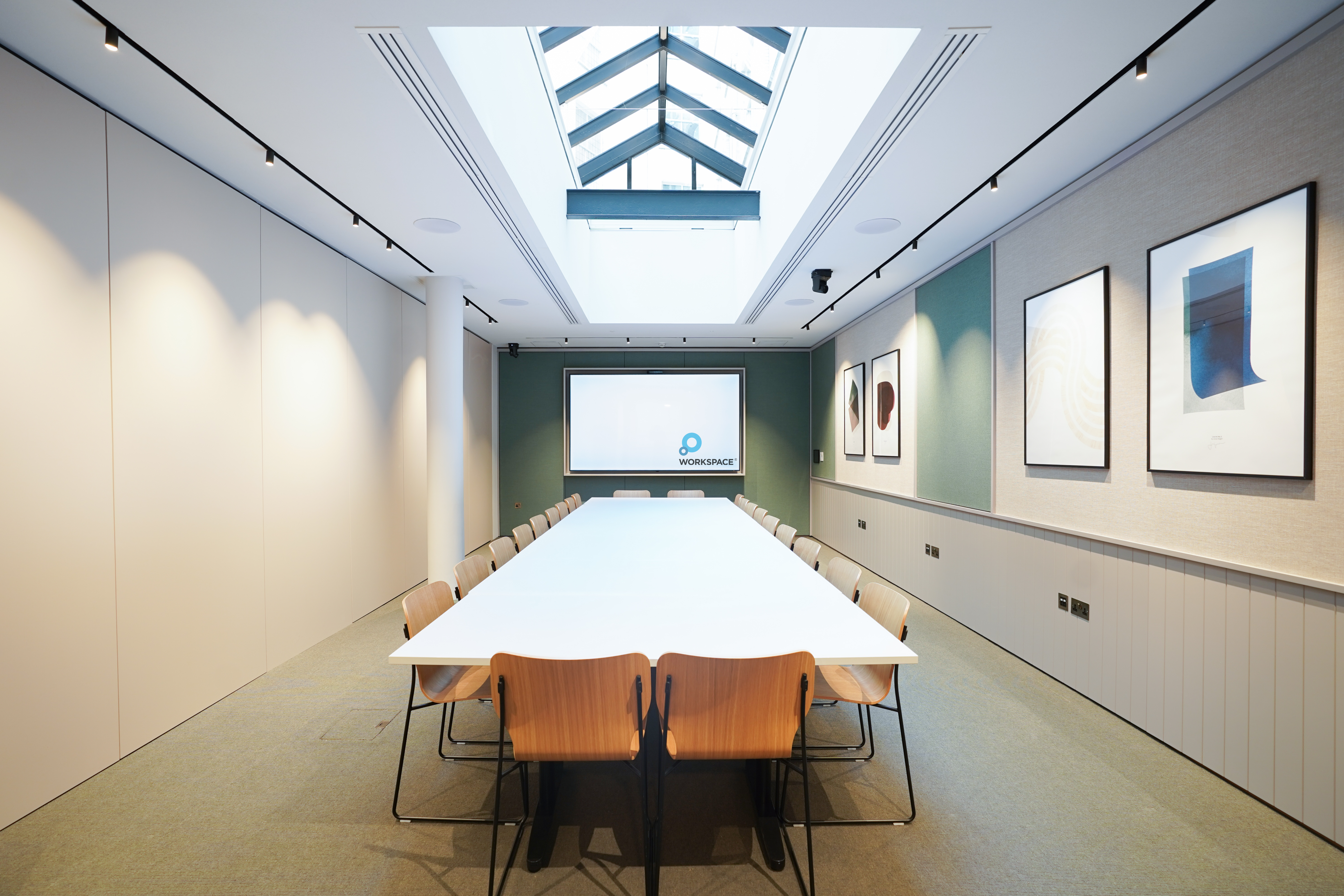 Trillion - kbyexdnk0uj.jpg