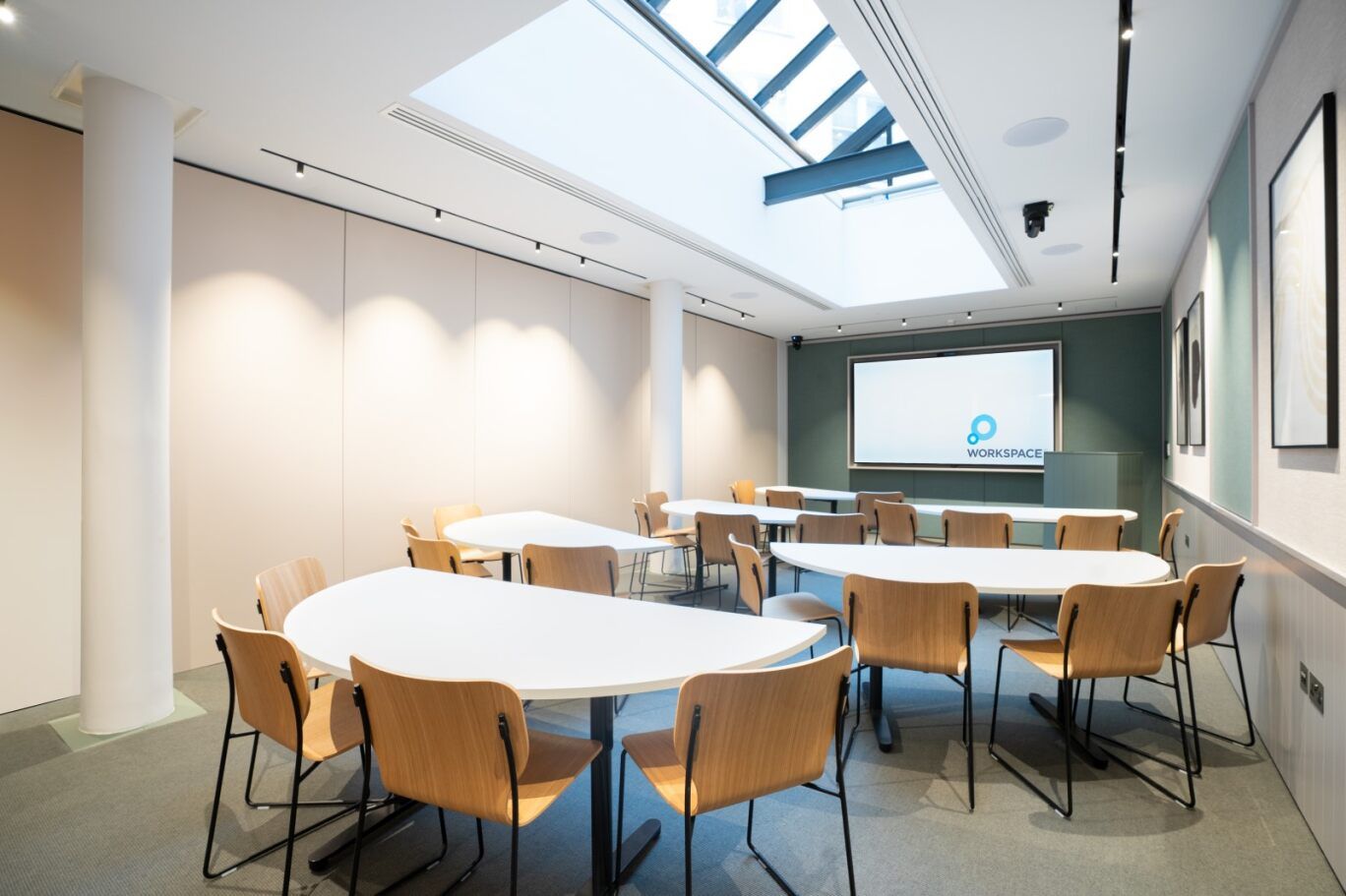 Trillion - sdiy3il4q1r.jpg