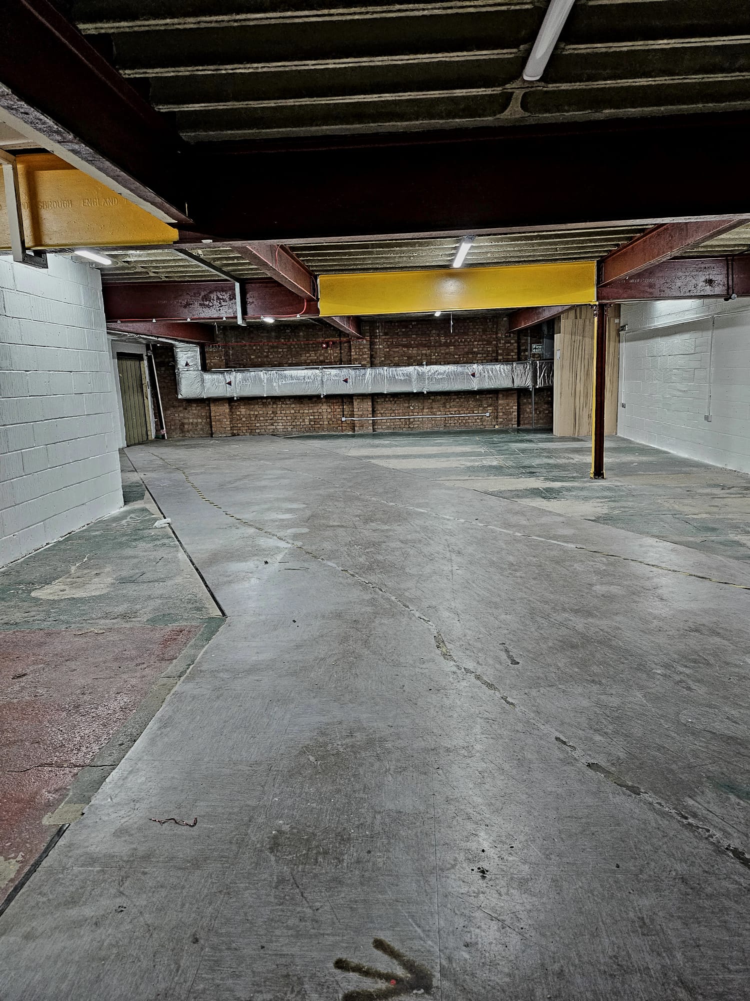 Spacious Warehouse Studio in Catford Mews, ideal for customizable corporate events and workshops.
