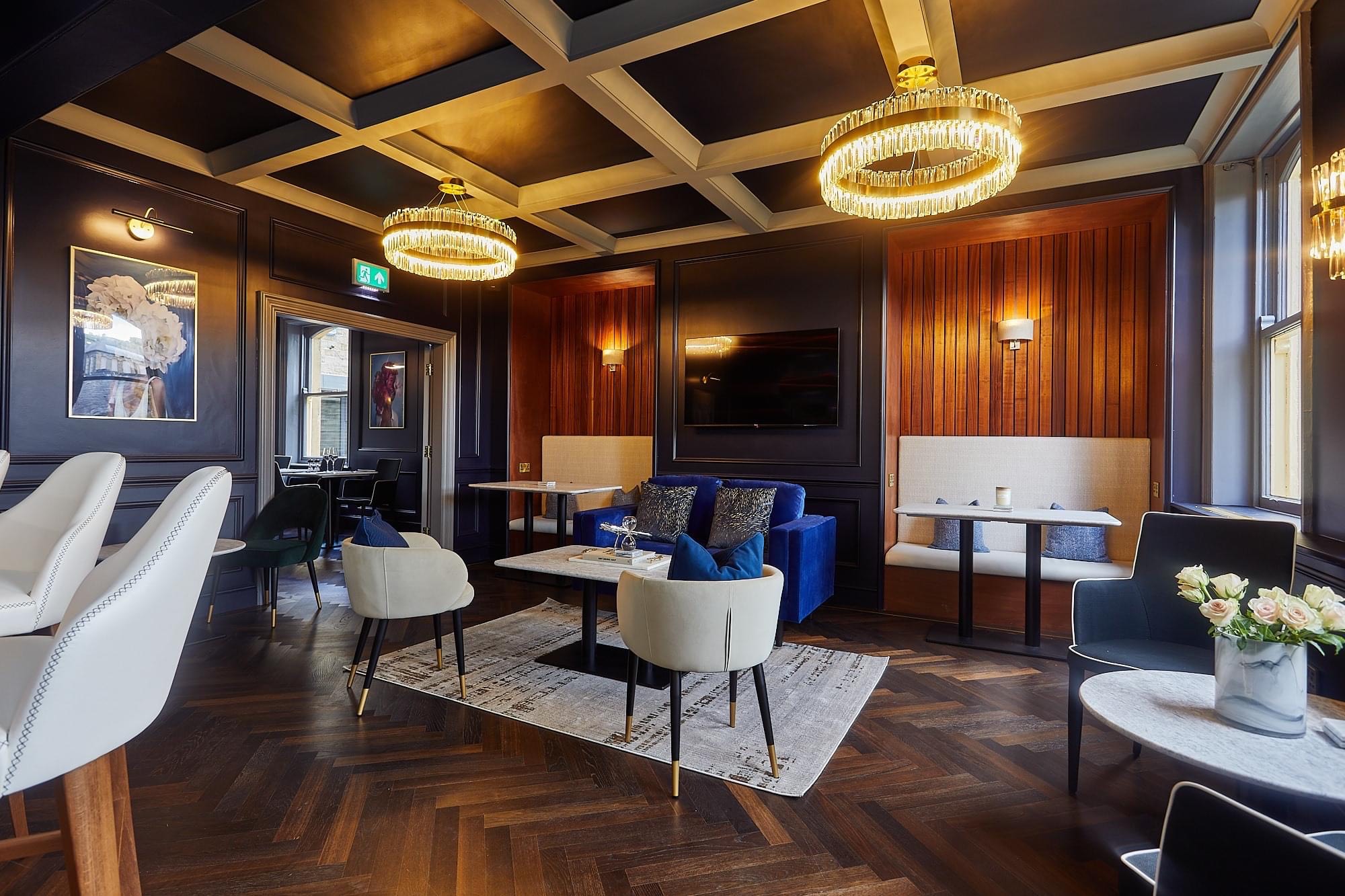 Stylish meeting space at Empire House with modern decor for networking events.