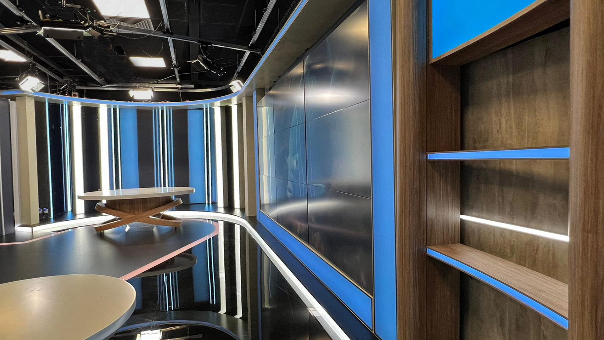 Modern event space in Vision Studios, ideal for corporate meetings and live broadcasts.