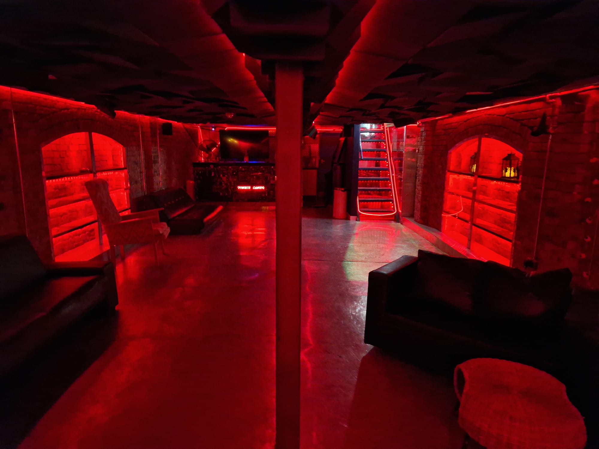 Zombie Games Cafe  - 4dwdhanjlt5.jpg