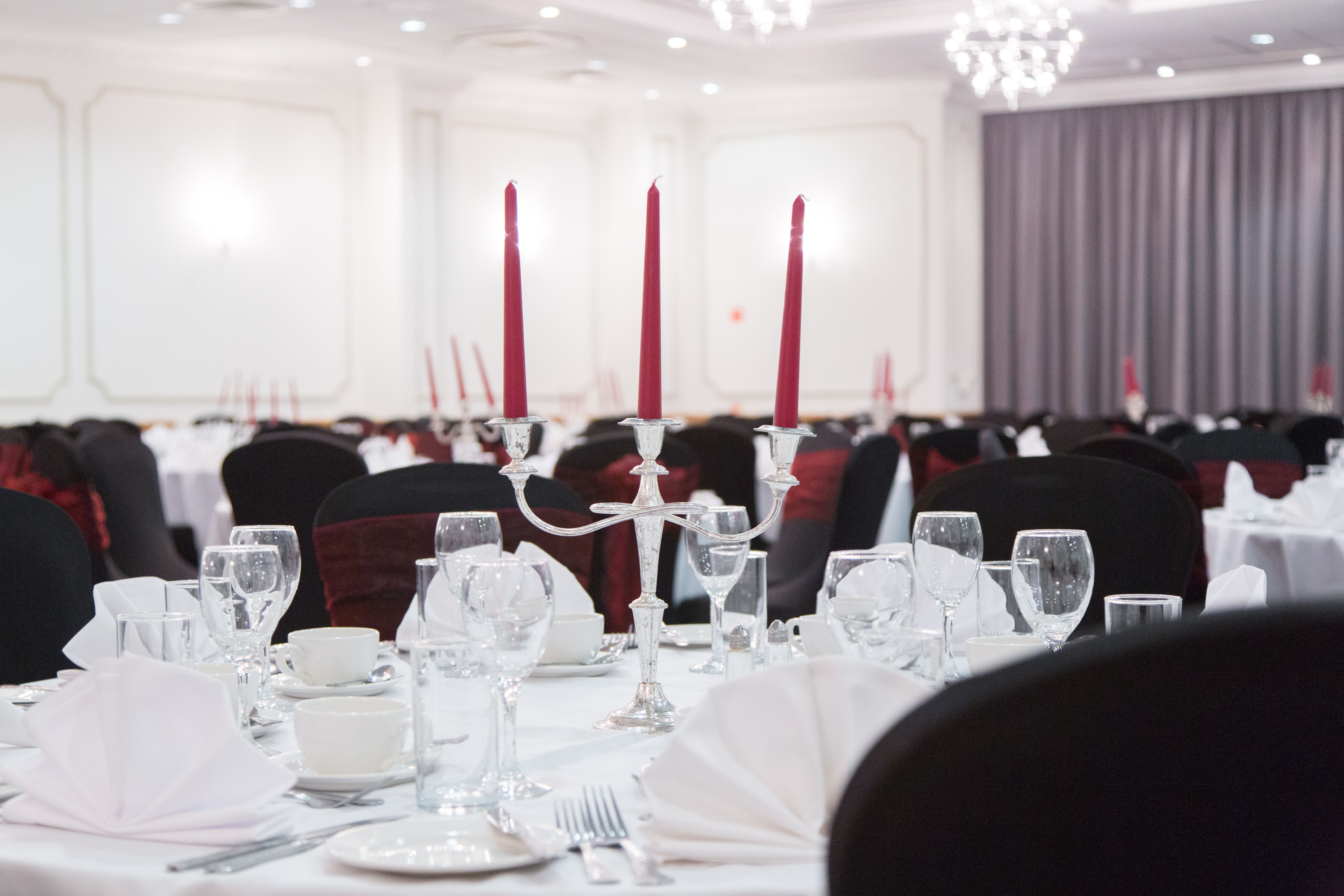 Elegant banquet hall in Wessex Suite, Mercure Grand Bristol for weddings and corporate events.