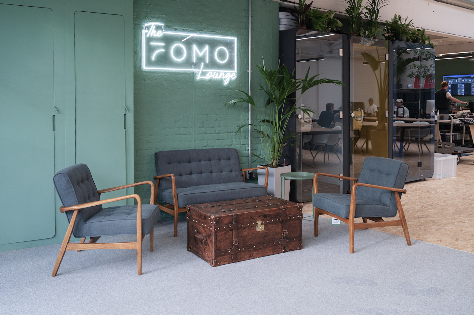 Stylish lounge in FOMO House, ideal for networking events and informal meetings.