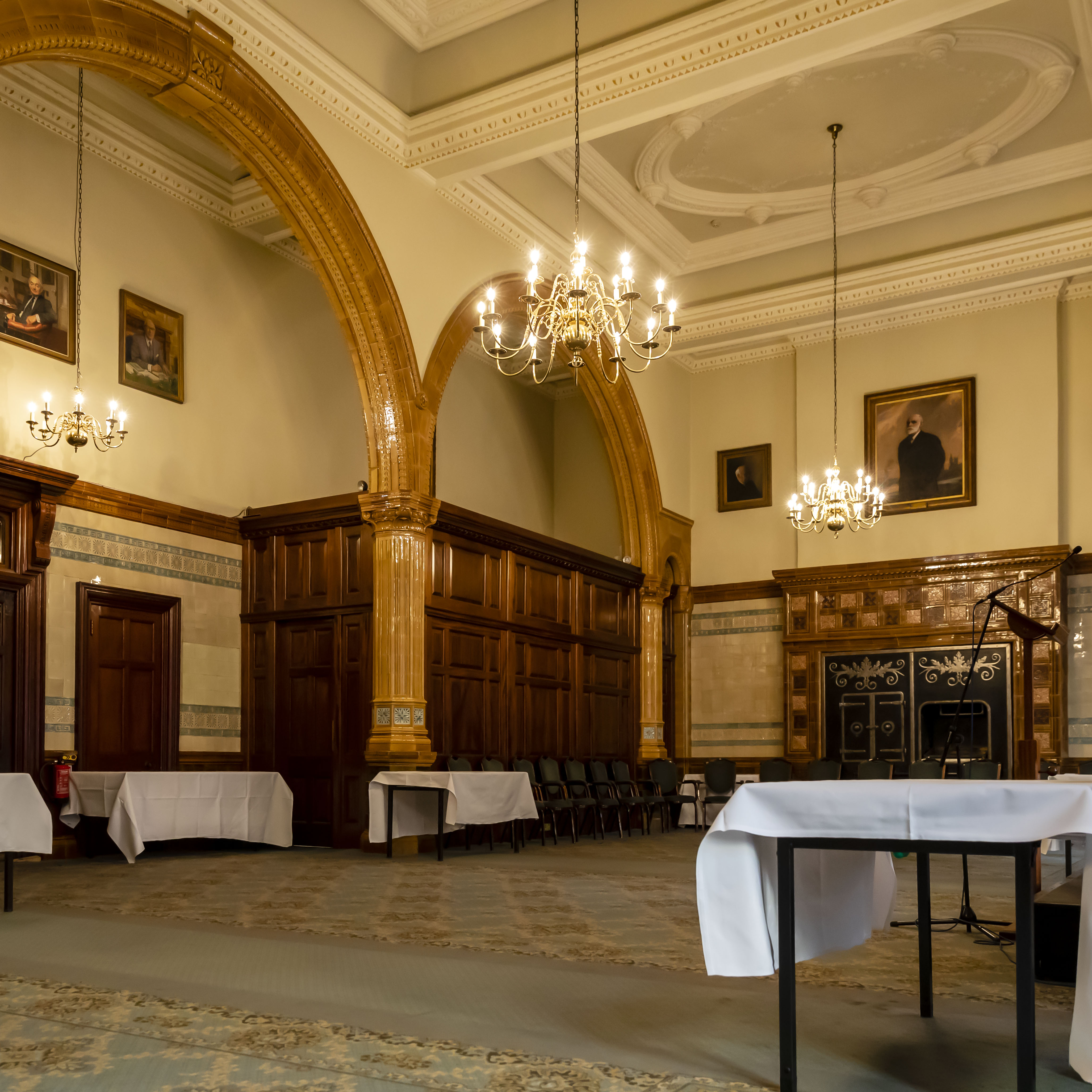 David Lloyd George Room, elegant event space with chandeliers, ideal for conferences and dinners.