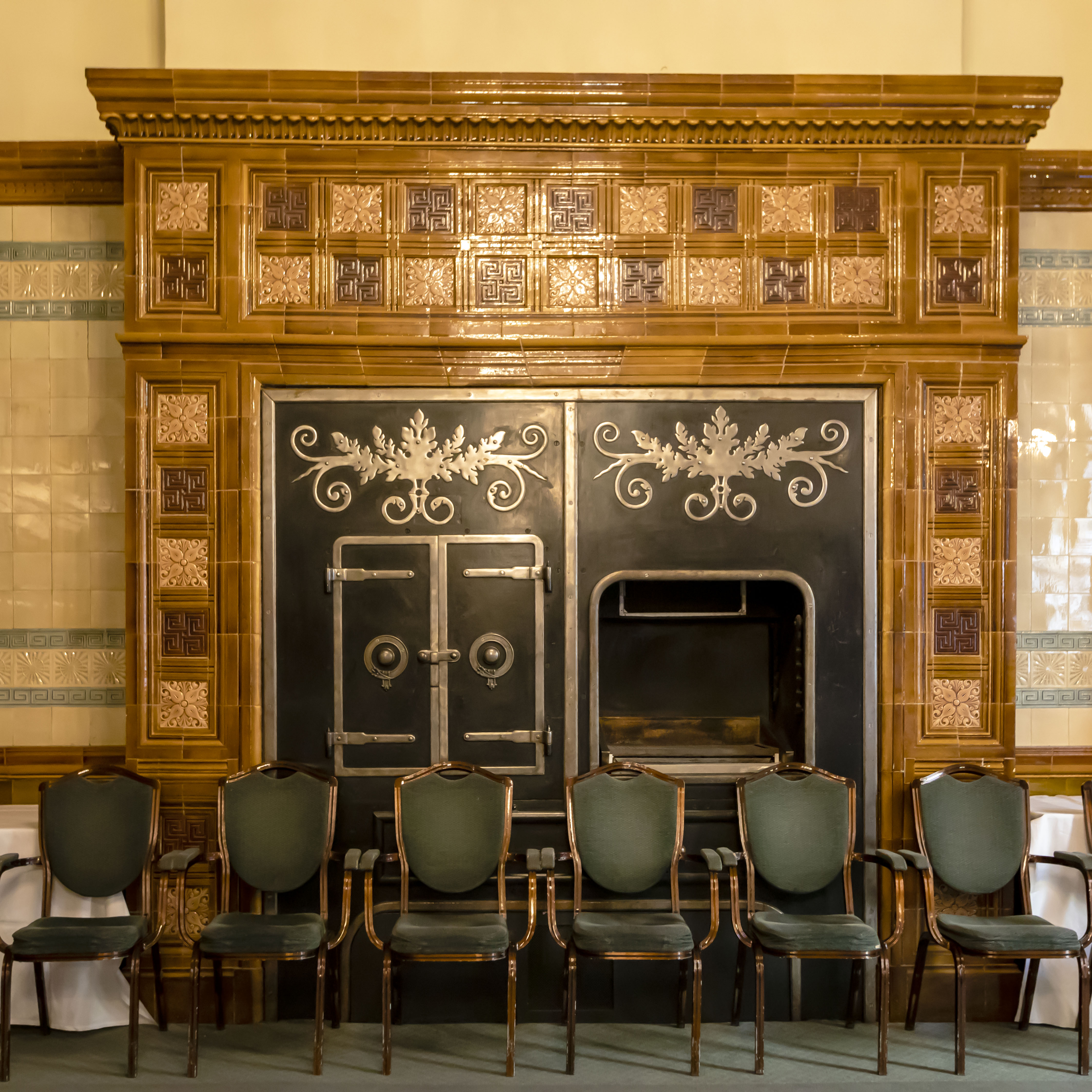 David Lloyd George Room fireplace, elegant event space for meetings and presentations.