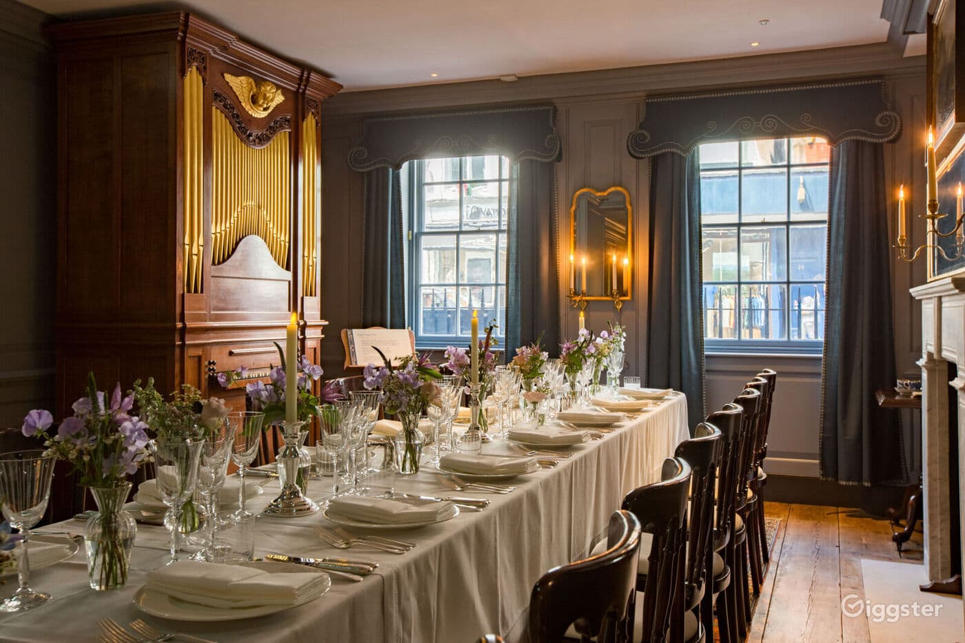 Elegant dining room at Handel Hendrix House, perfect for corporate dinners and events.