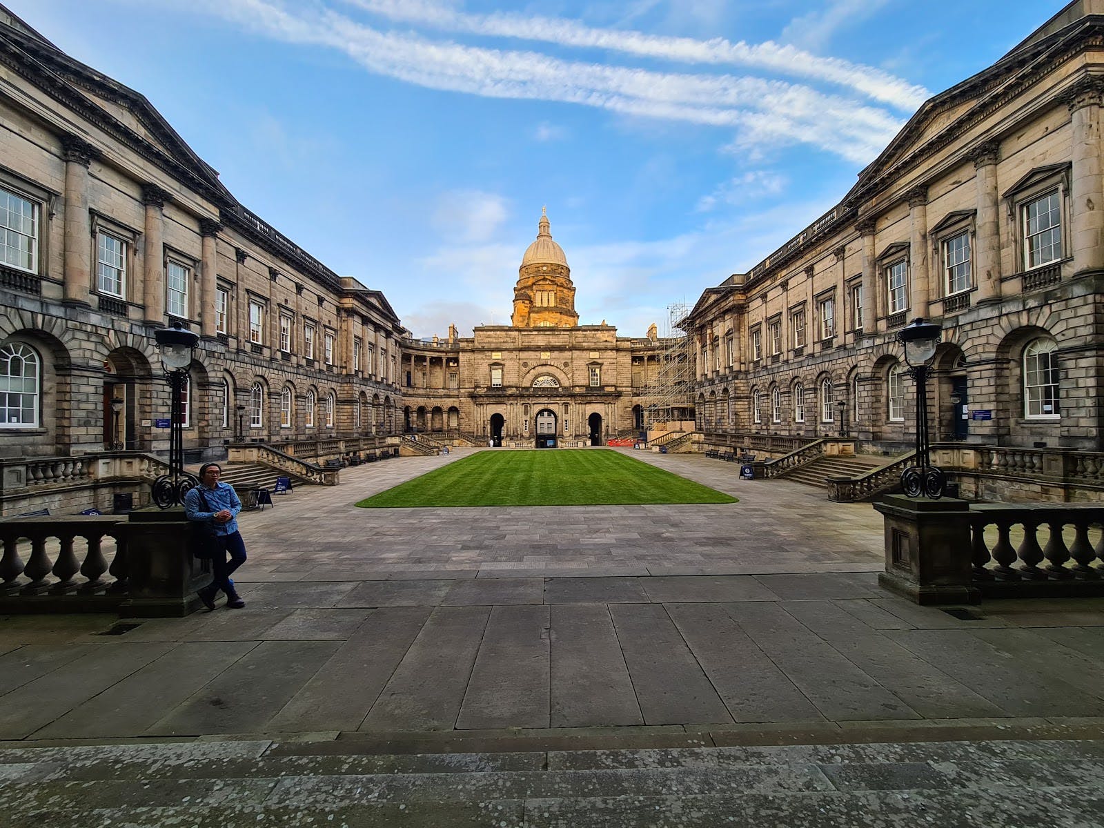 Playfair Library Hall - >Yehezkiel victorio</a>