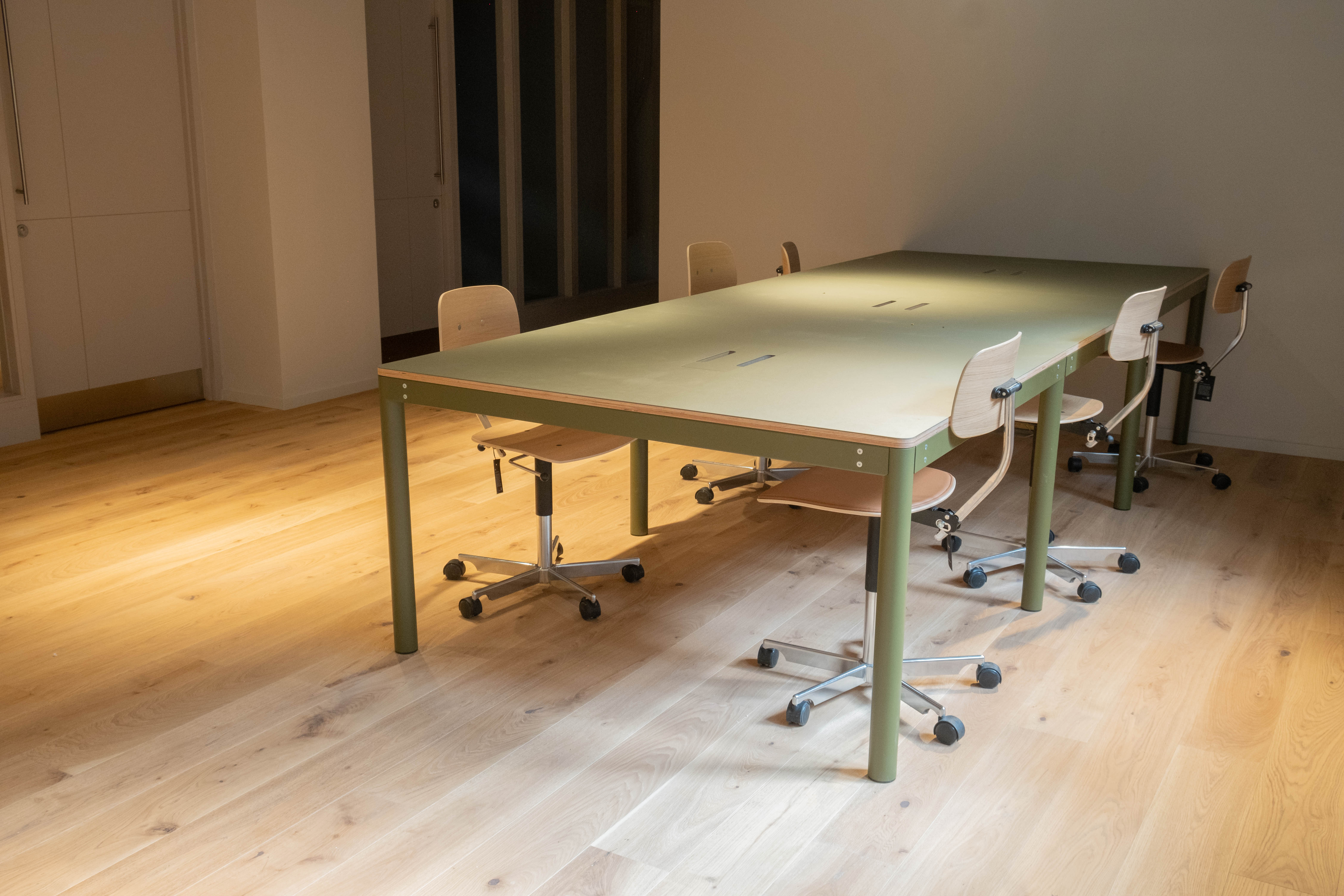 Modern Roco Meeting Room with ergonomic chairs, perfect for collaborative events.