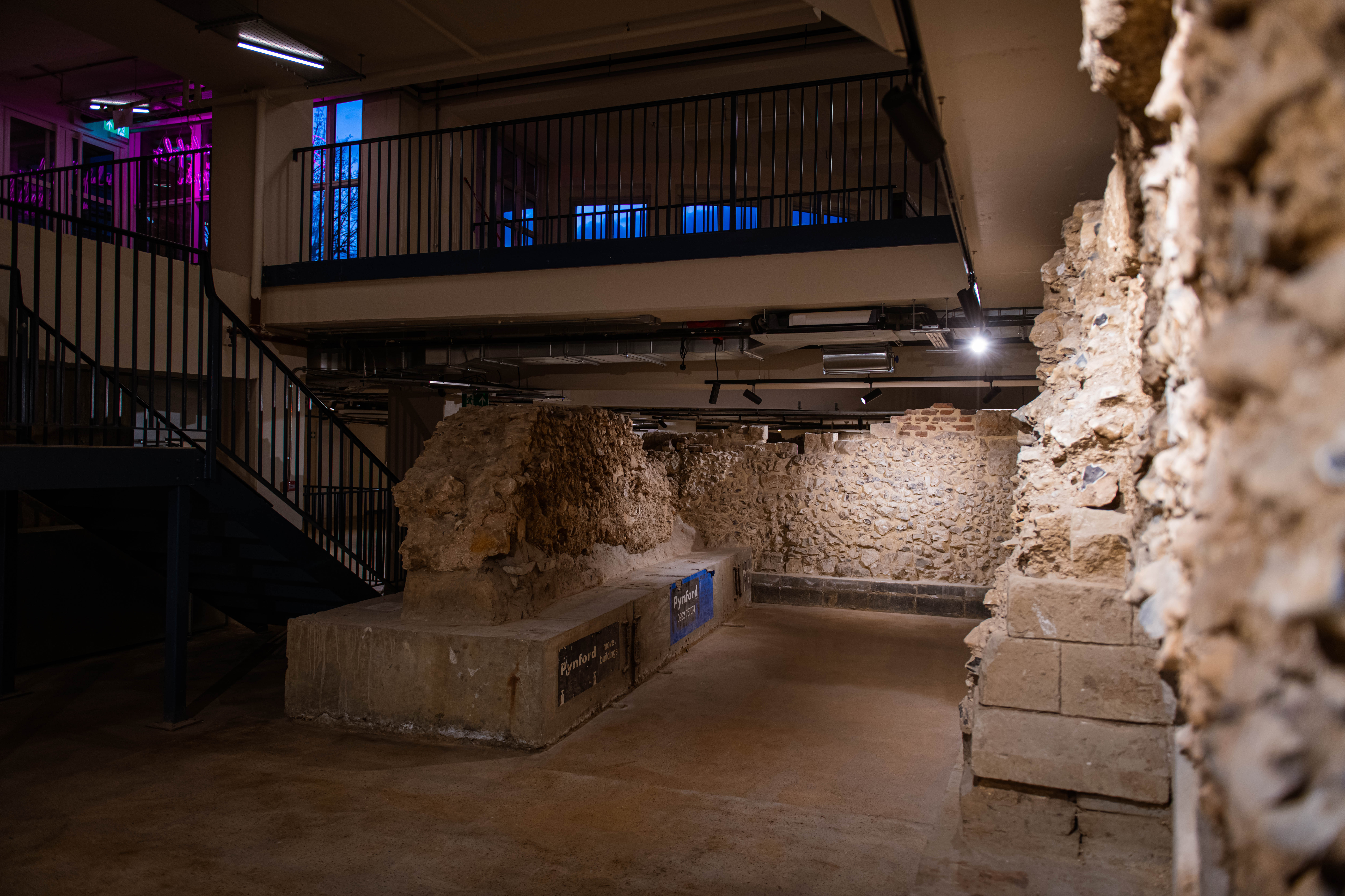 FUSEBOX - jn1os4flkvx.jpg