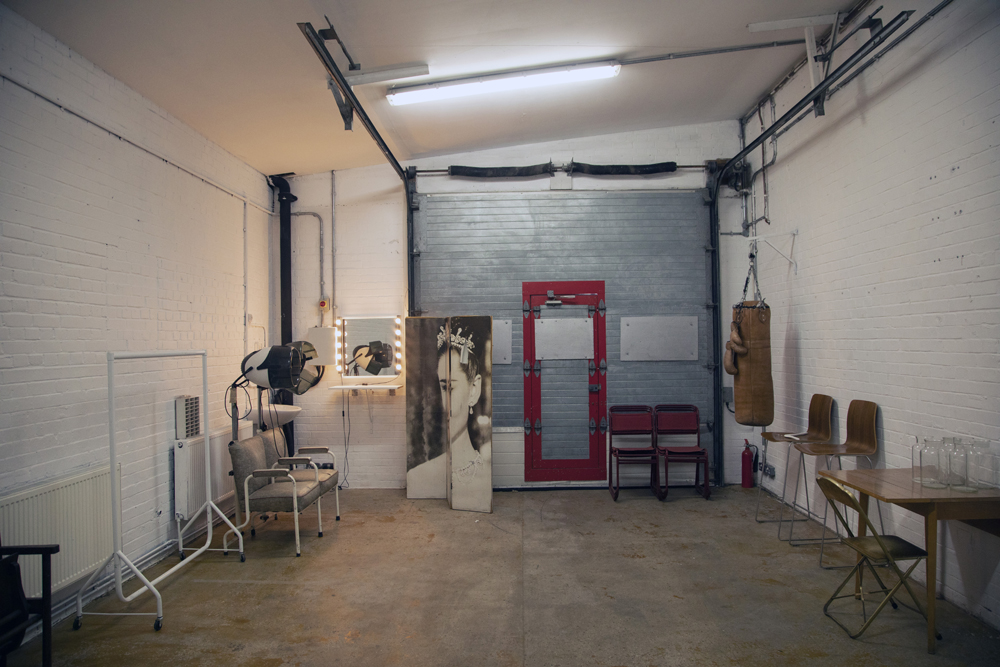 Studio 2 - 5x4wnmvkwcx.jpg