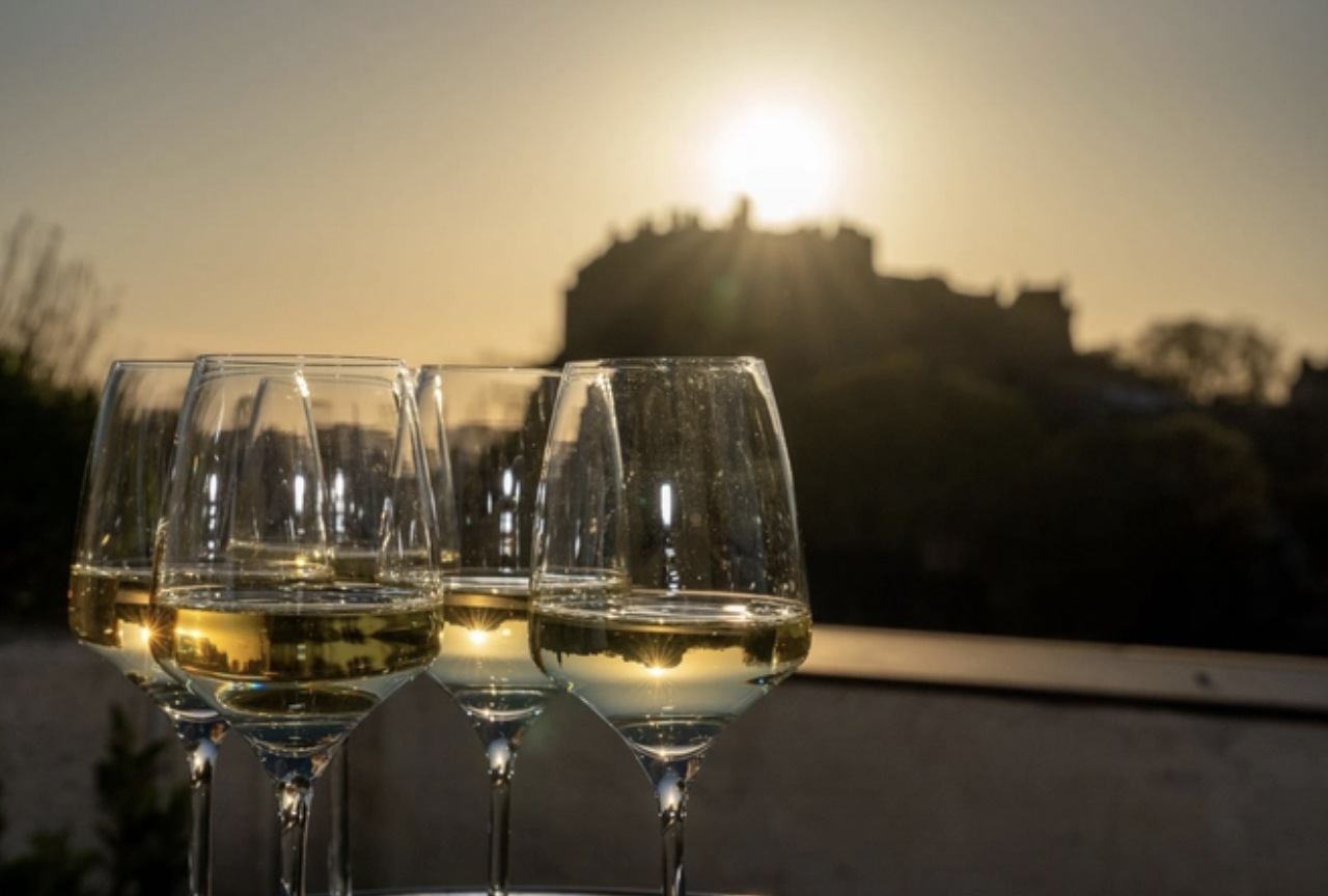 Rooftops - lmif4acfdqy.png