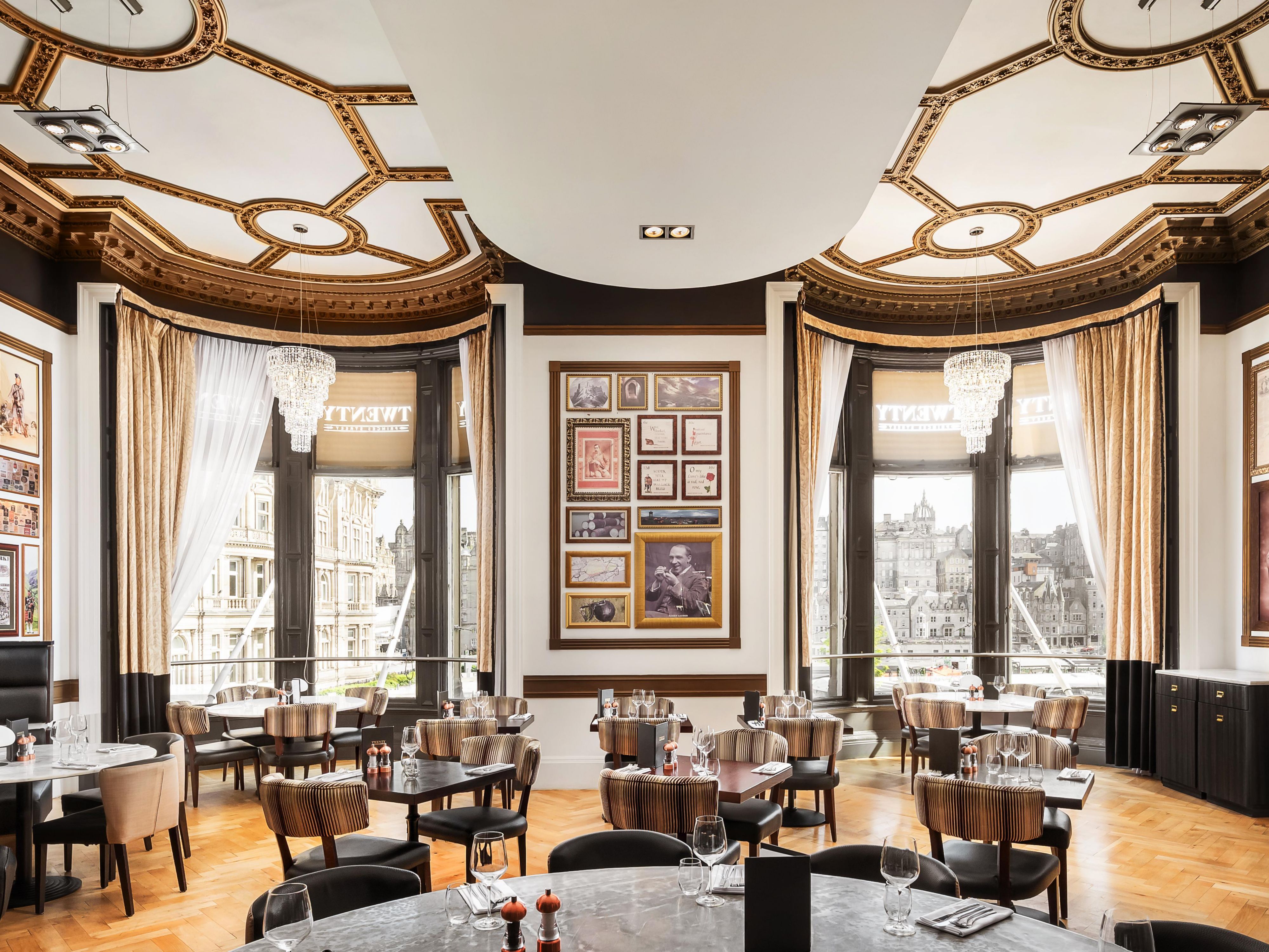 Elegant Cocktail Lounge in Hotel Indigo Edinburgh, perfect for networking events and formal dinners.