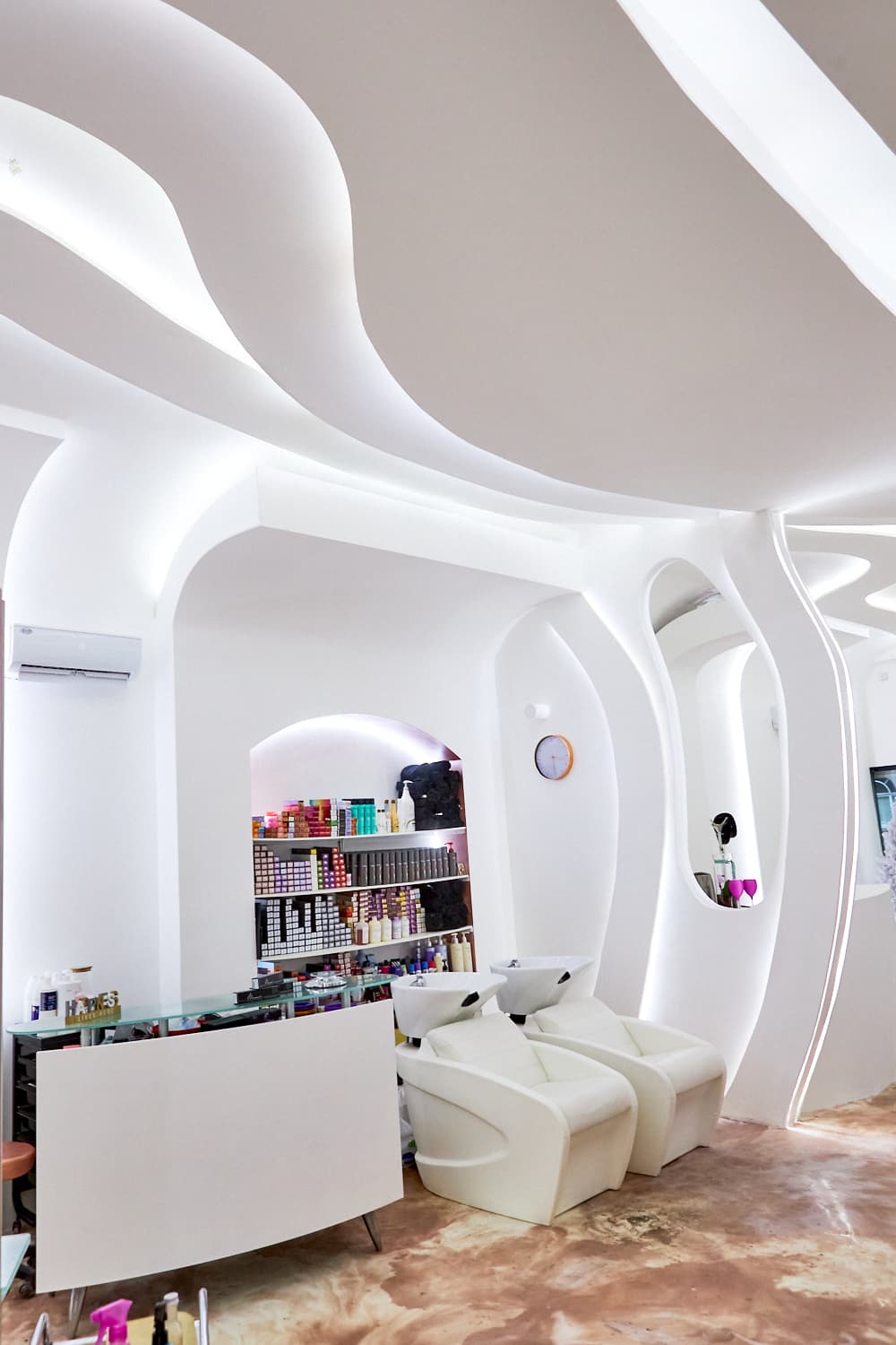 Modern interior of Loret Beauty, ideal for workshops and networking events.
