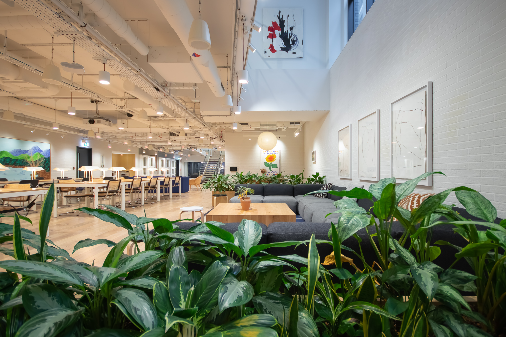 Outdoor terrace in Shoreditch Exchange, modern meeting space with greenery for events.