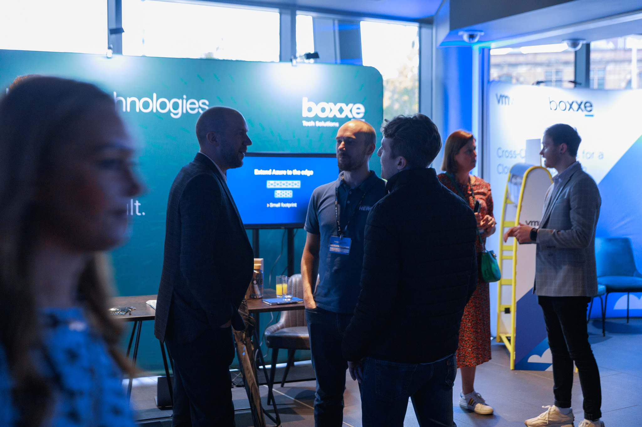 Black & White Lounge (Large Parties) - ihtxtazklai.jpg