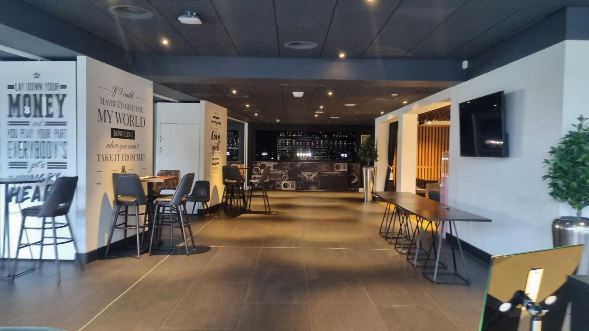 The Black and White Lounge | Events | First Direct Arena Leeds